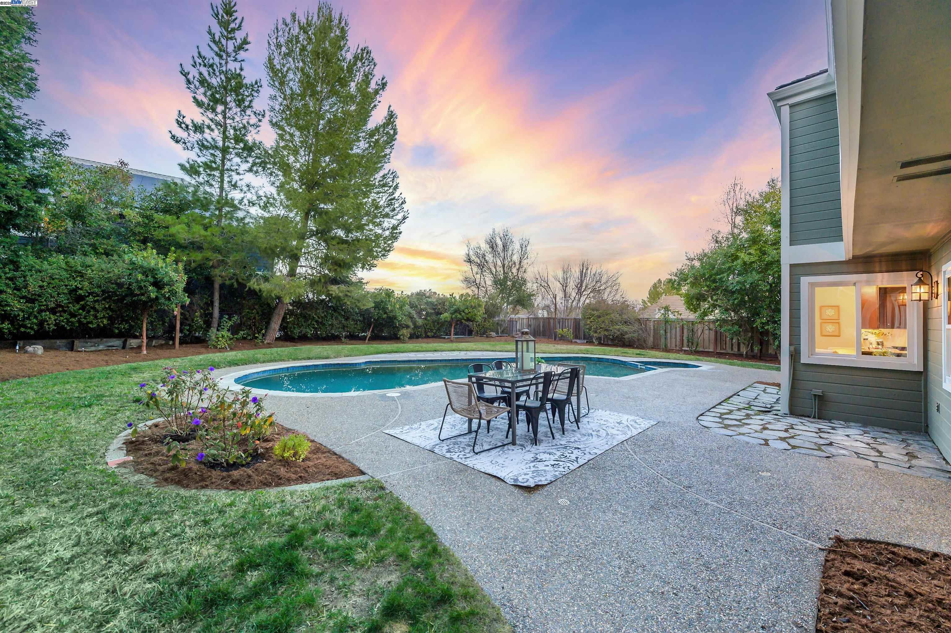 4875 Dolores Drive