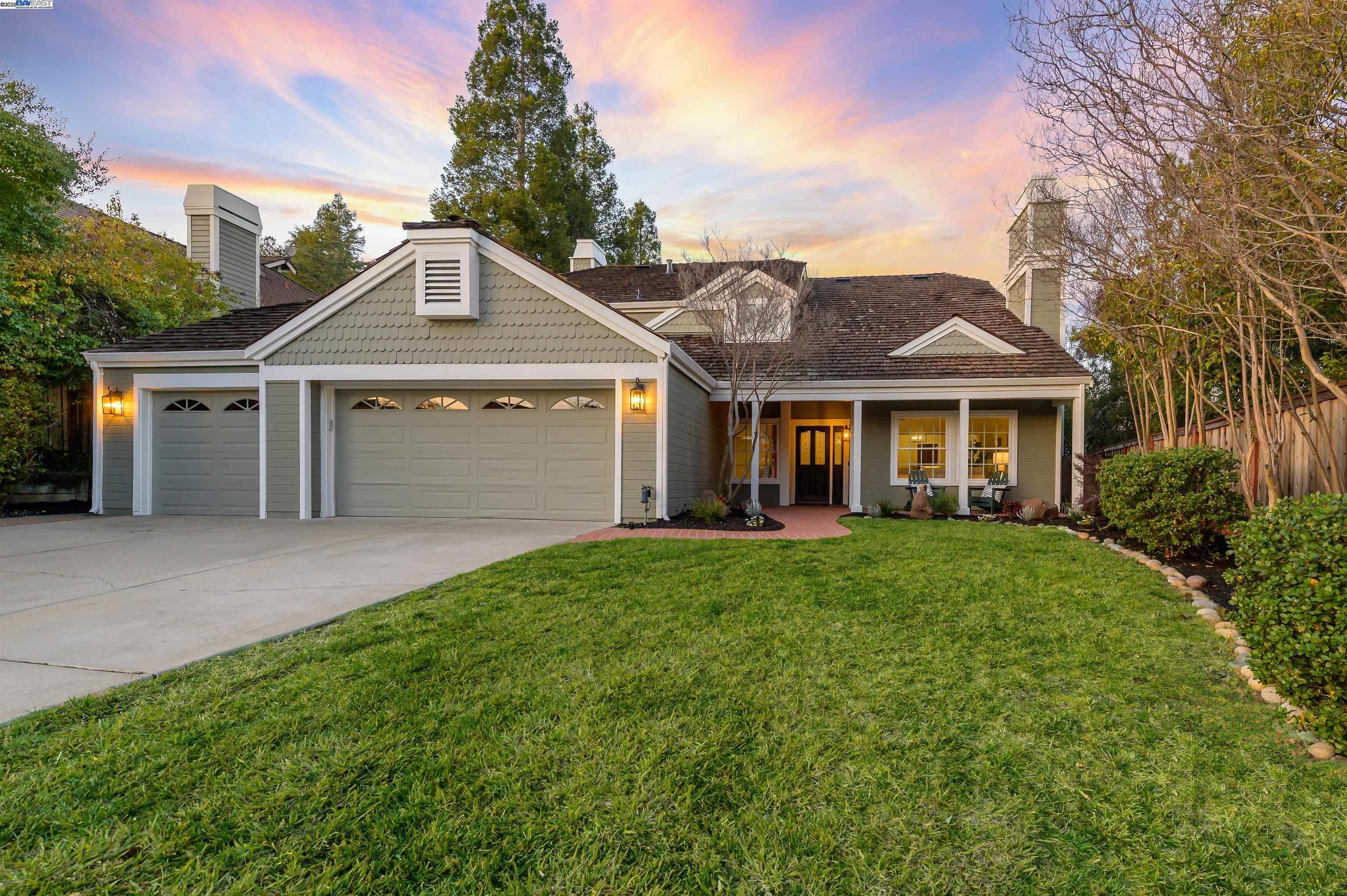 4875 Dolores Drive