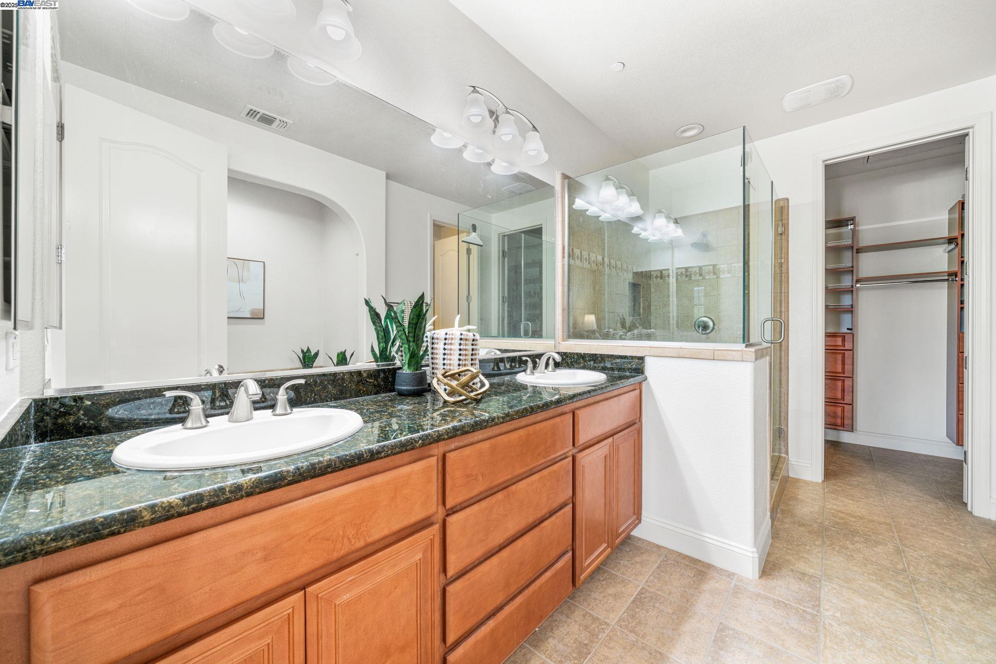 3719 Central Parkway # 24