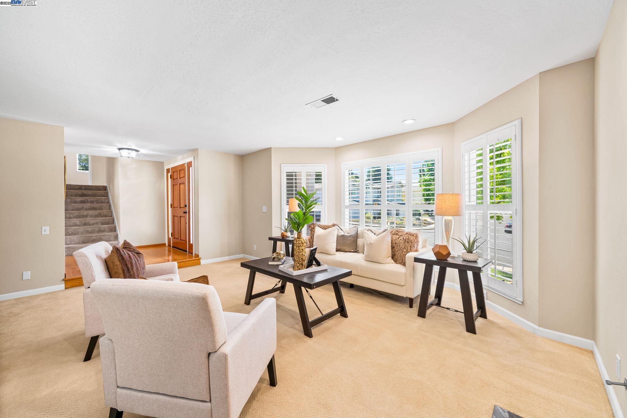 868 Madeira Dr