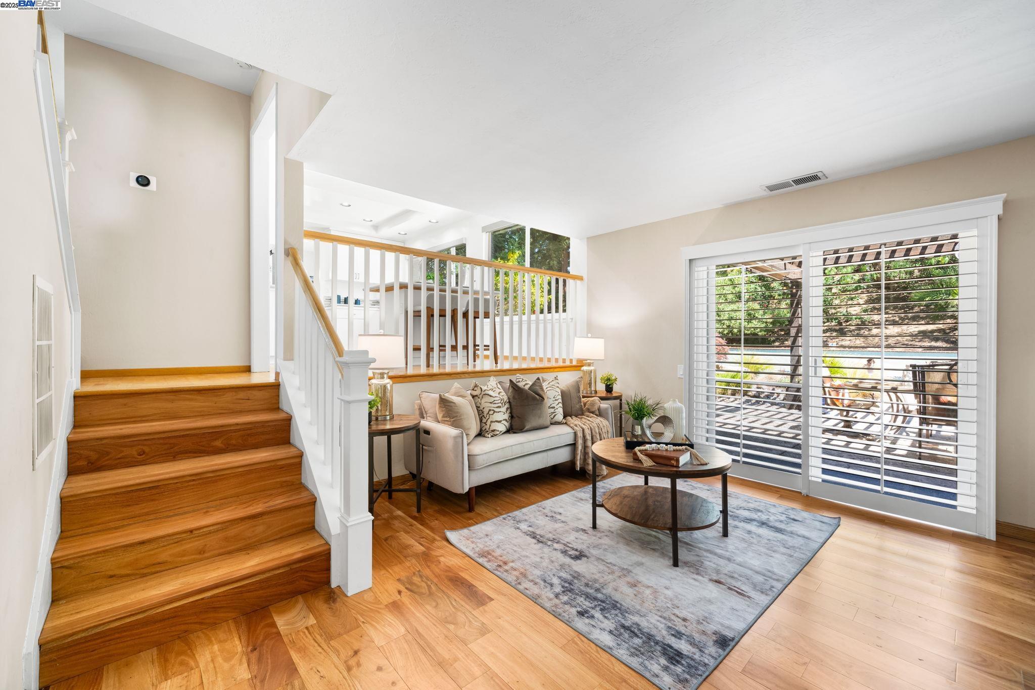 868 Madeira Dr