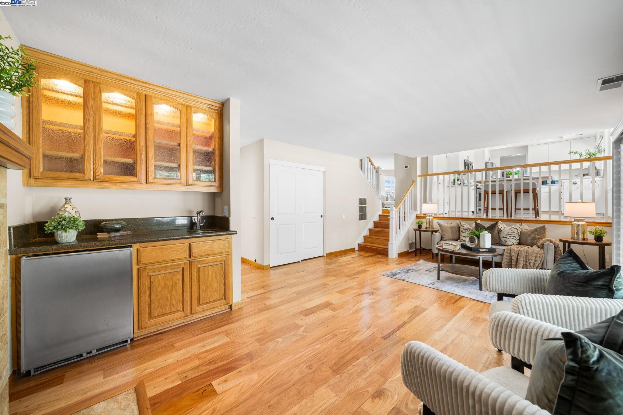 868 Madeira Dr