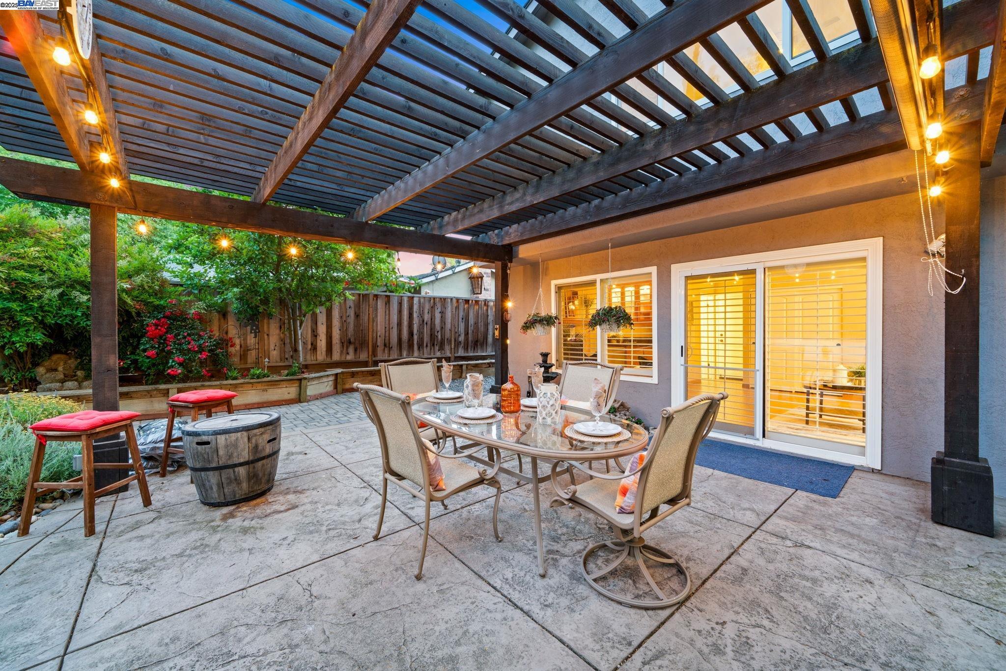 868 Madeira Dr