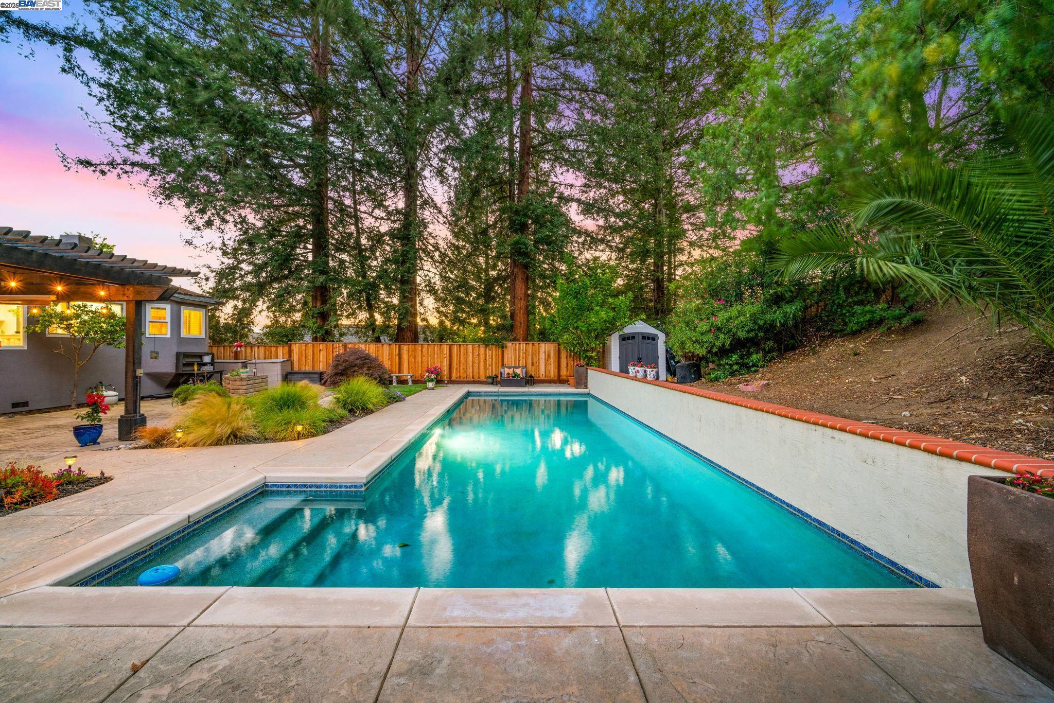 868 Madeira Dr