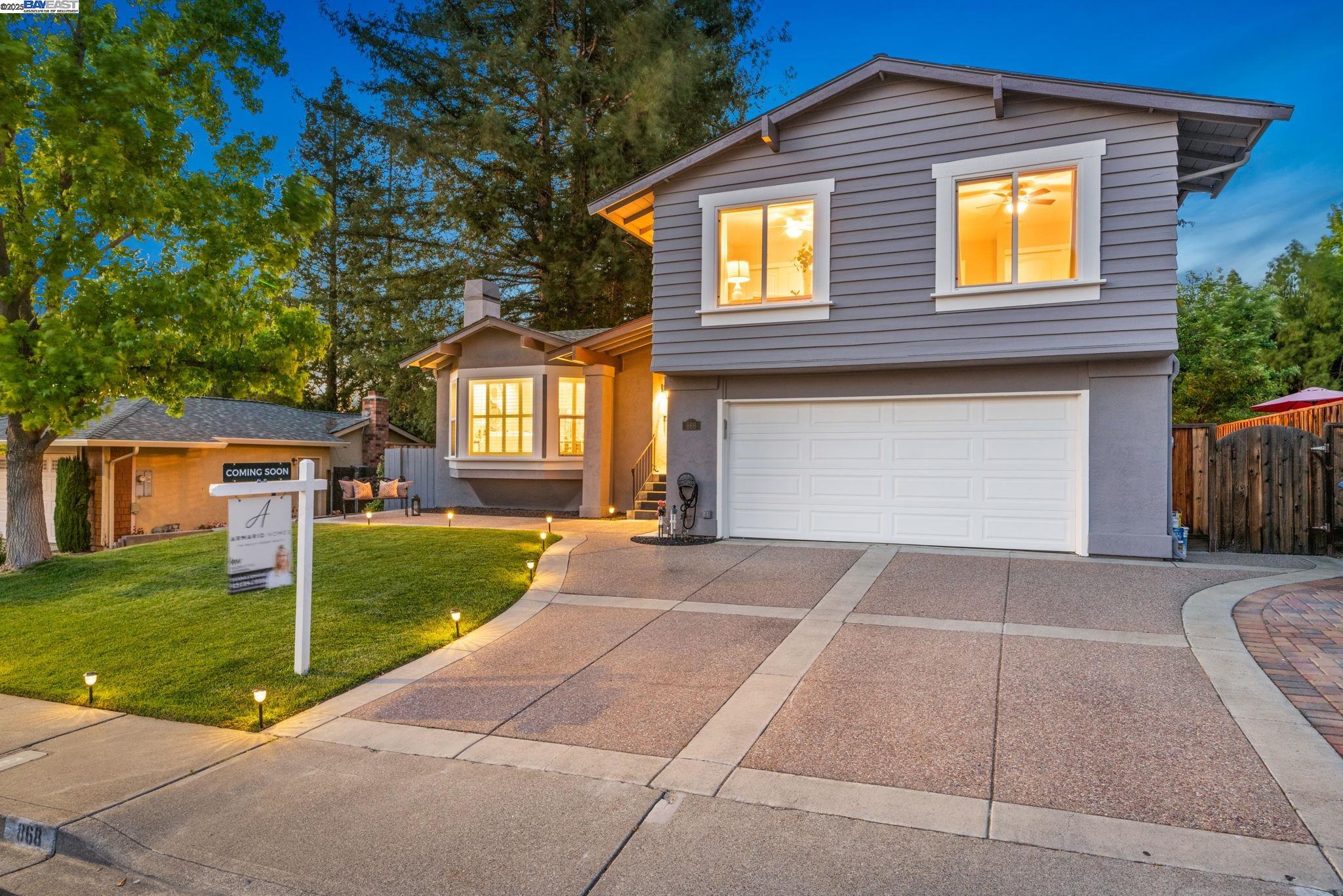 868 Madeira Dr