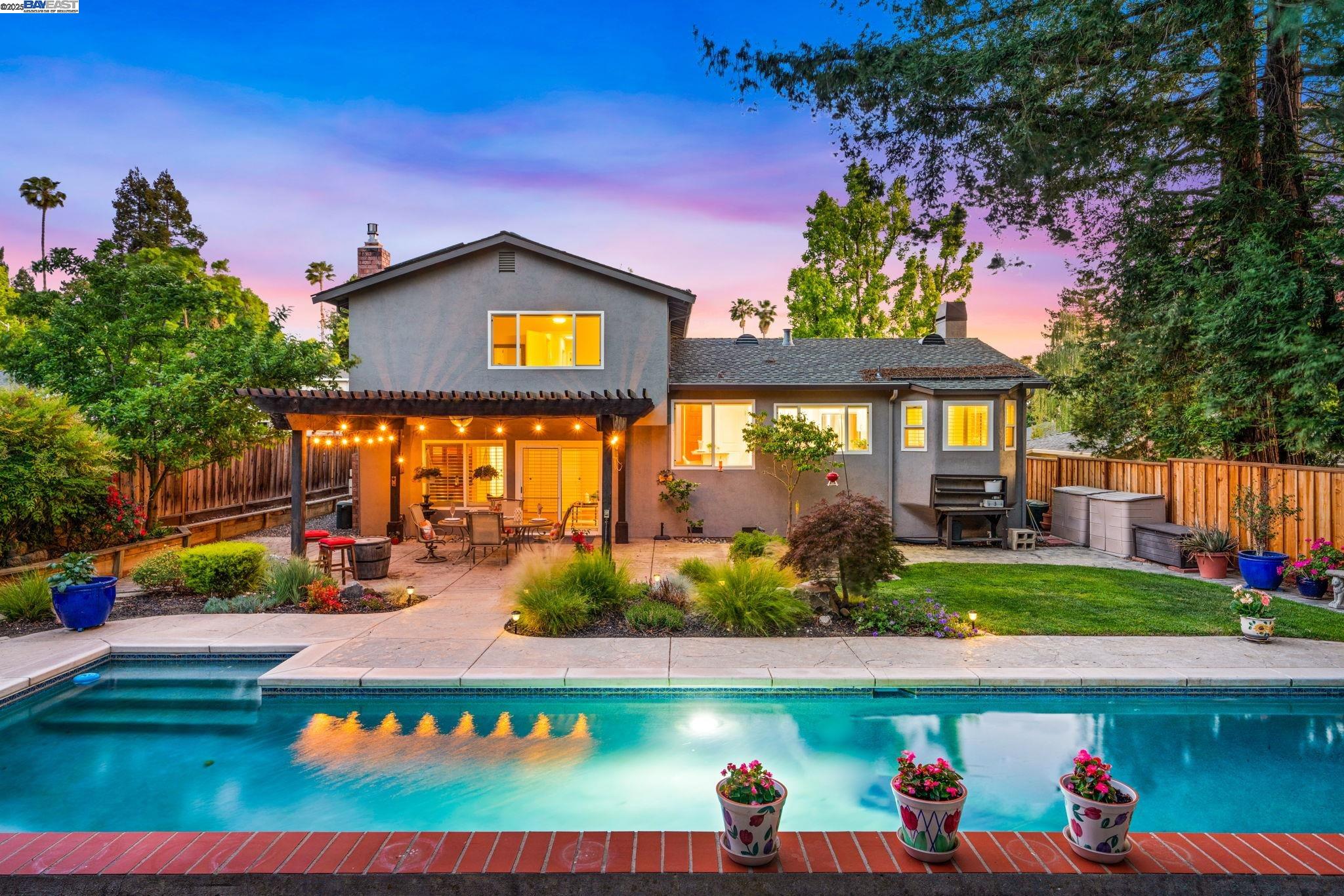 868 Madeira Dr