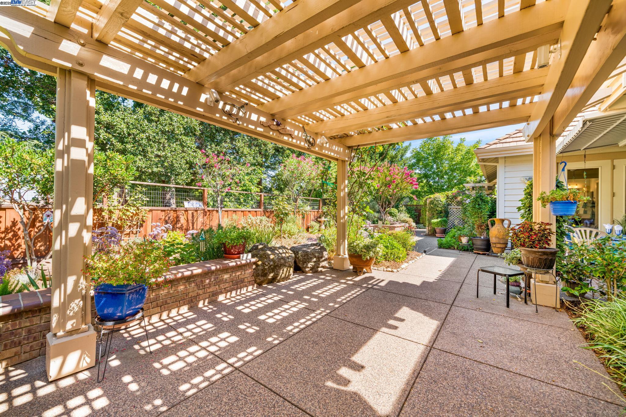 444 Cabonia Ct