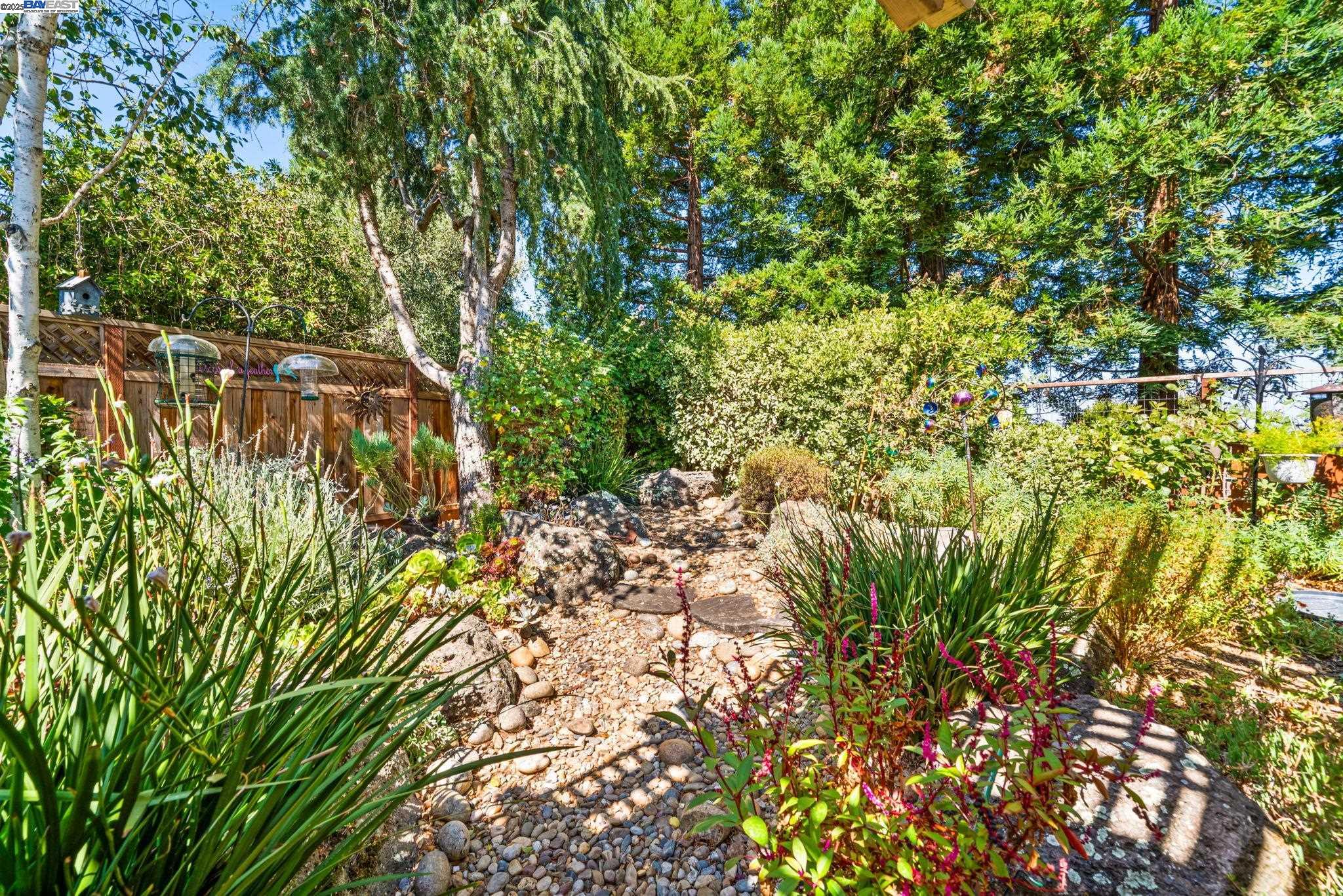 444 Cabonia Ct