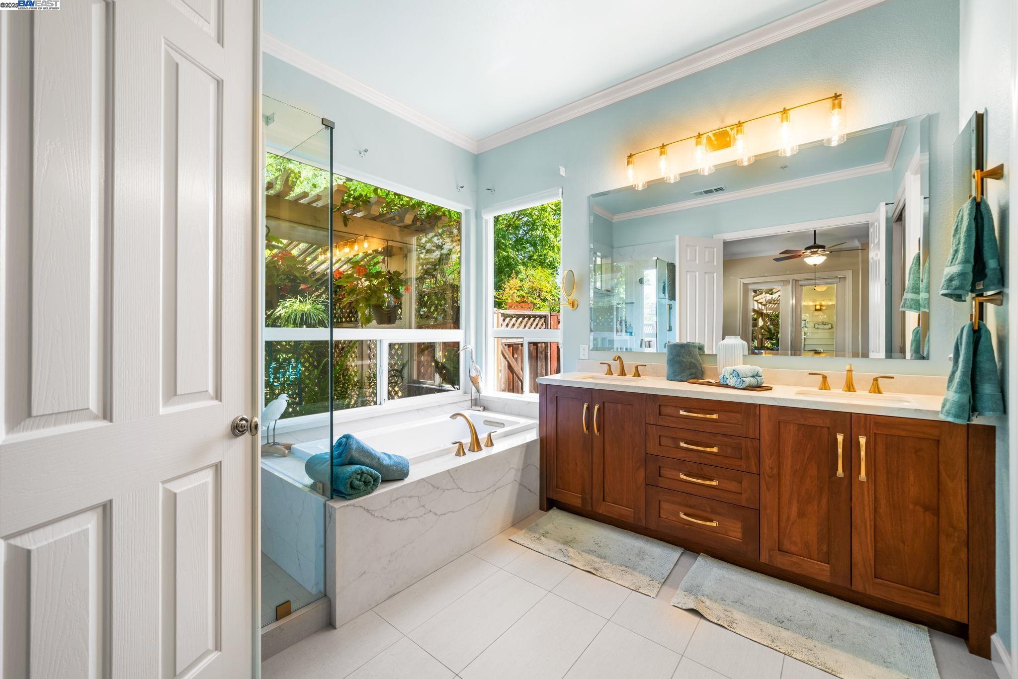 444 Cabonia Ct