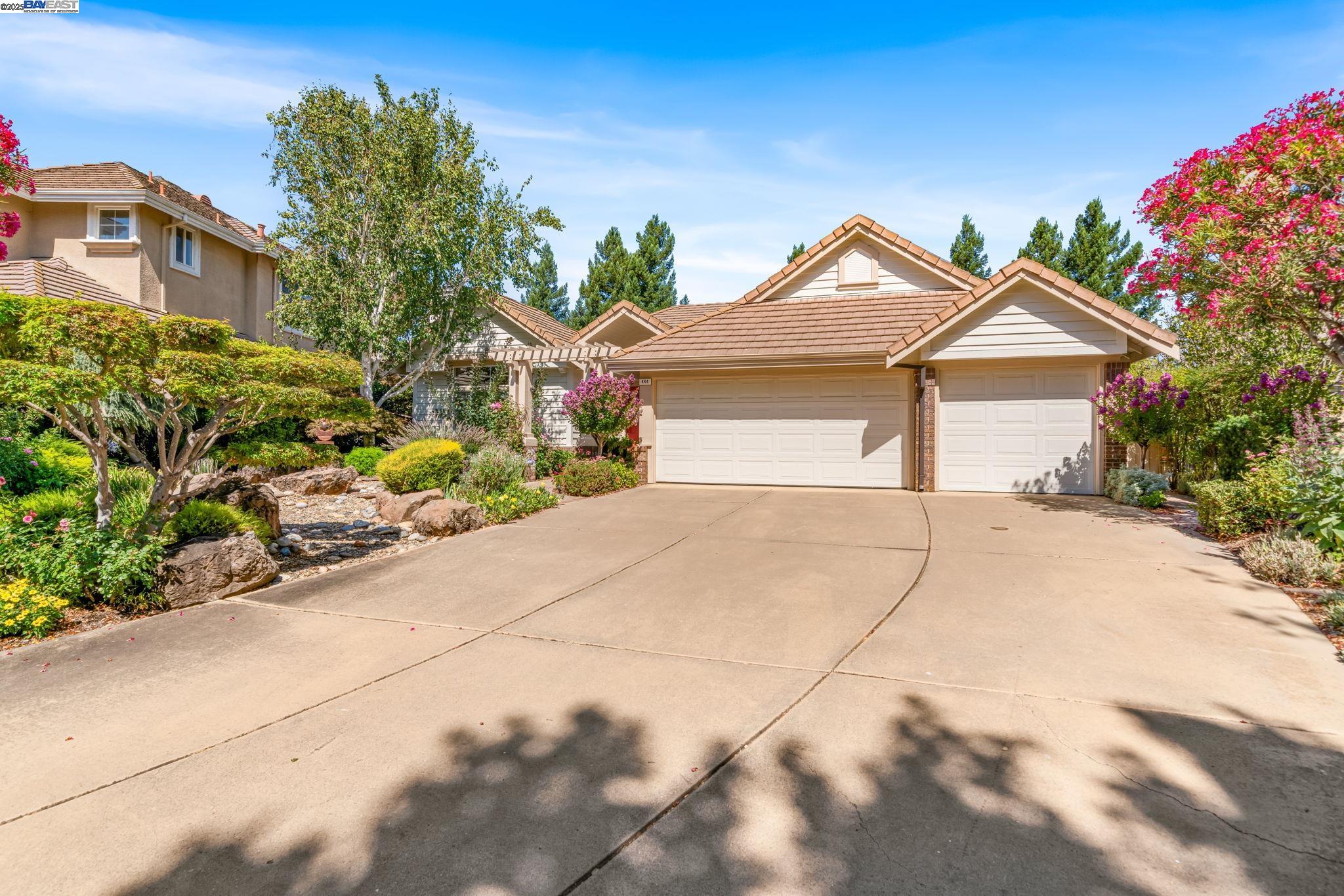 444 Cabonia Ct