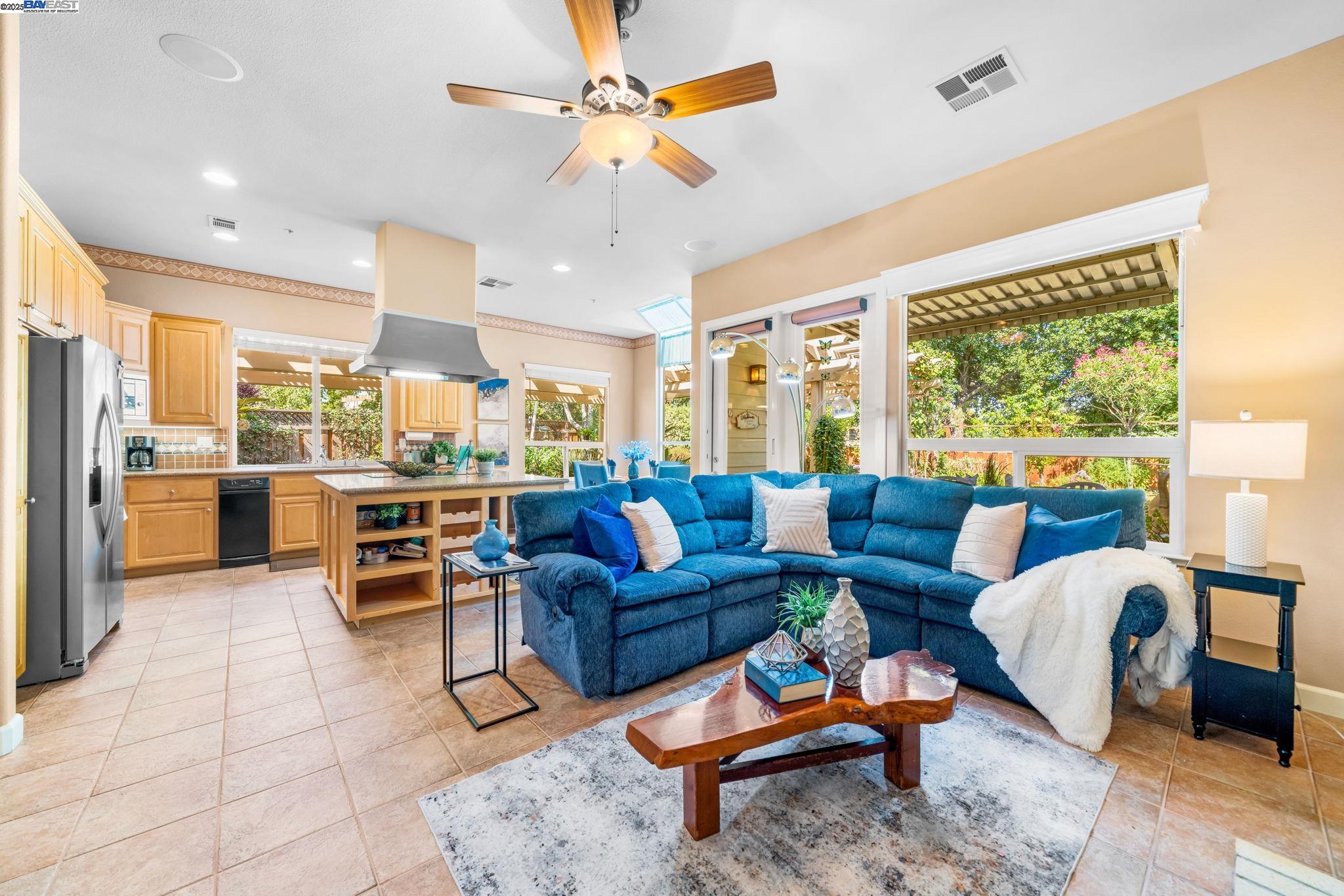 444 Cabonia Ct