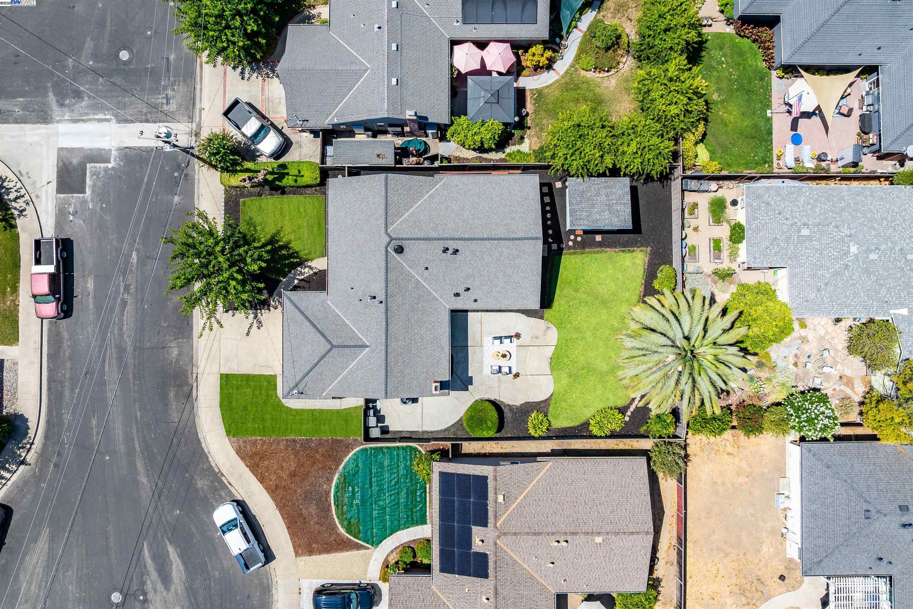 736 Adams Ave