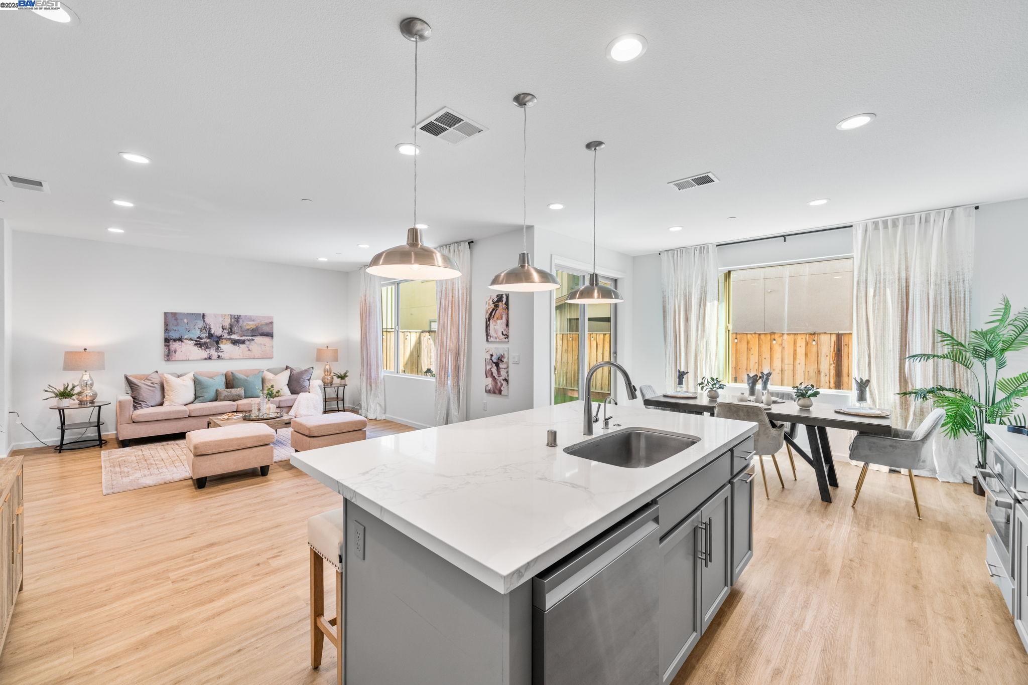 5990 Peridot Pl