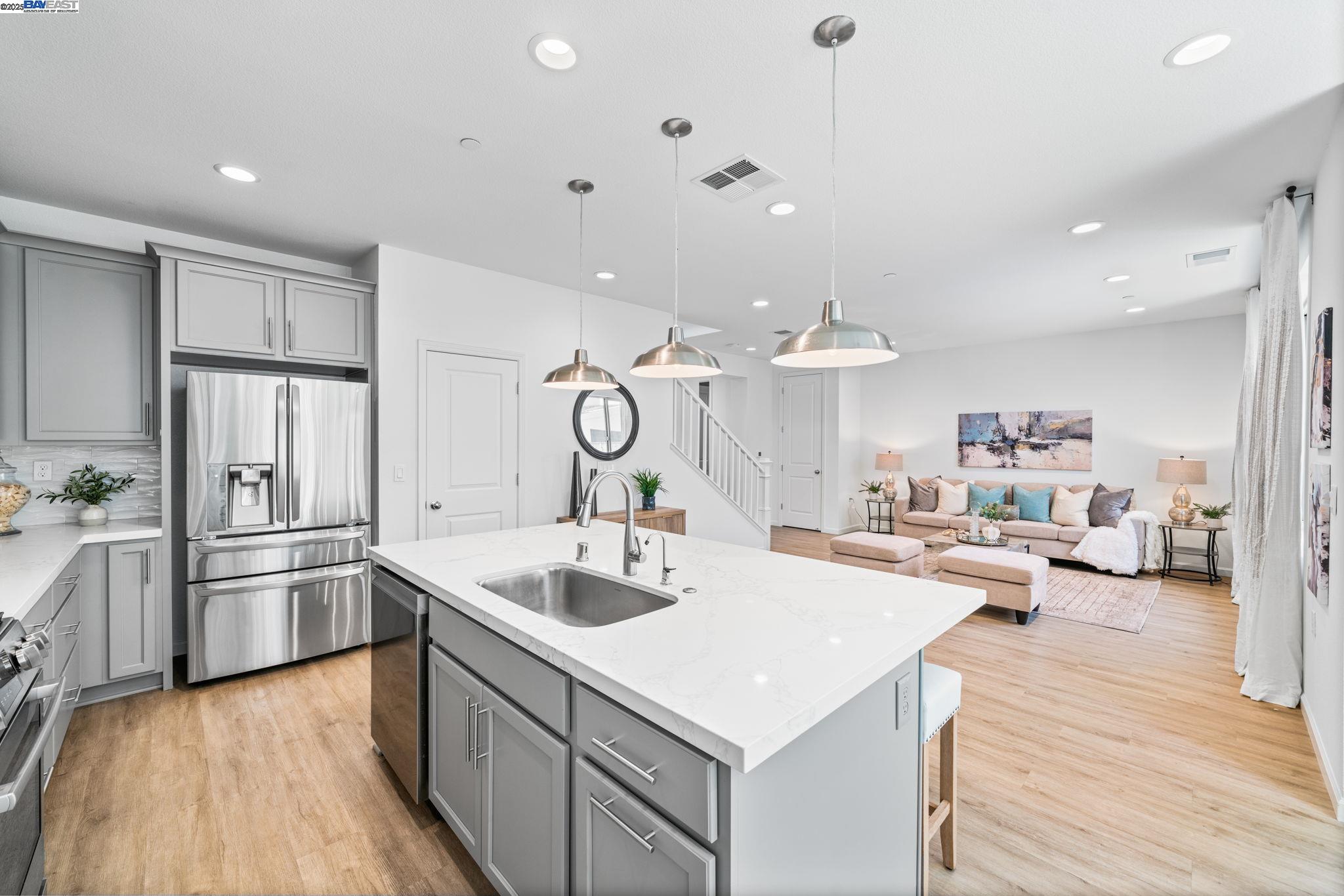 5990 Peridot Pl
