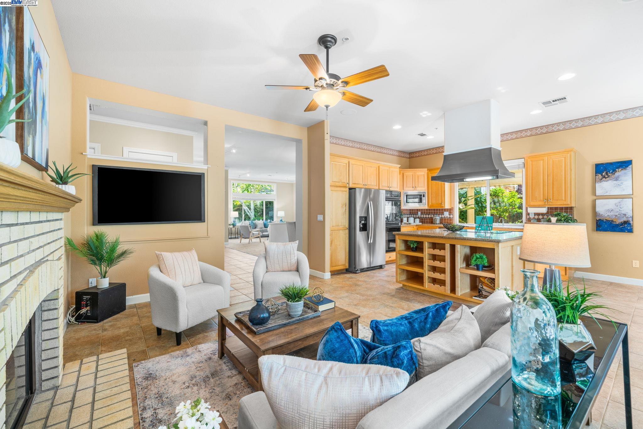 444 Cabonia Ct
