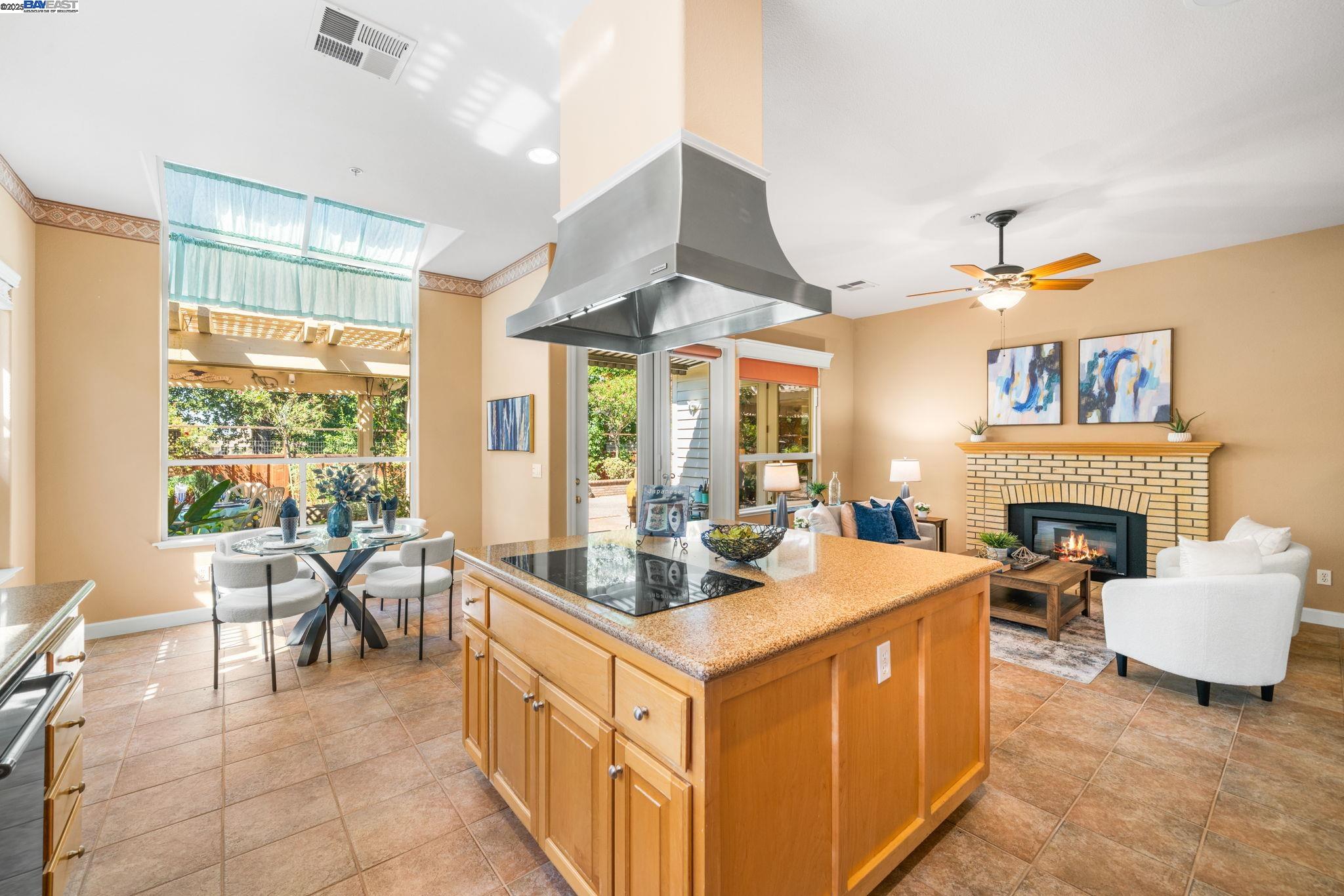 444 Cabonia Ct