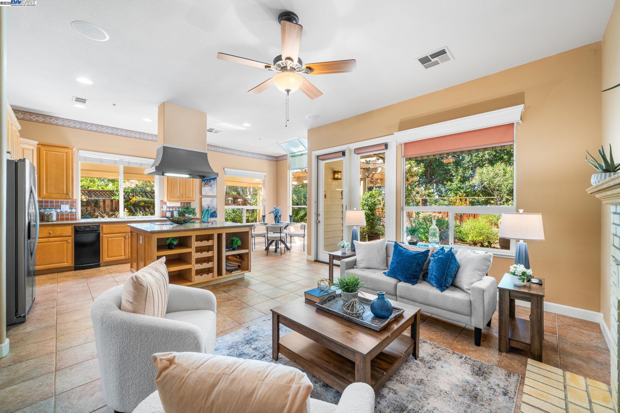 444 Cabonia Ct