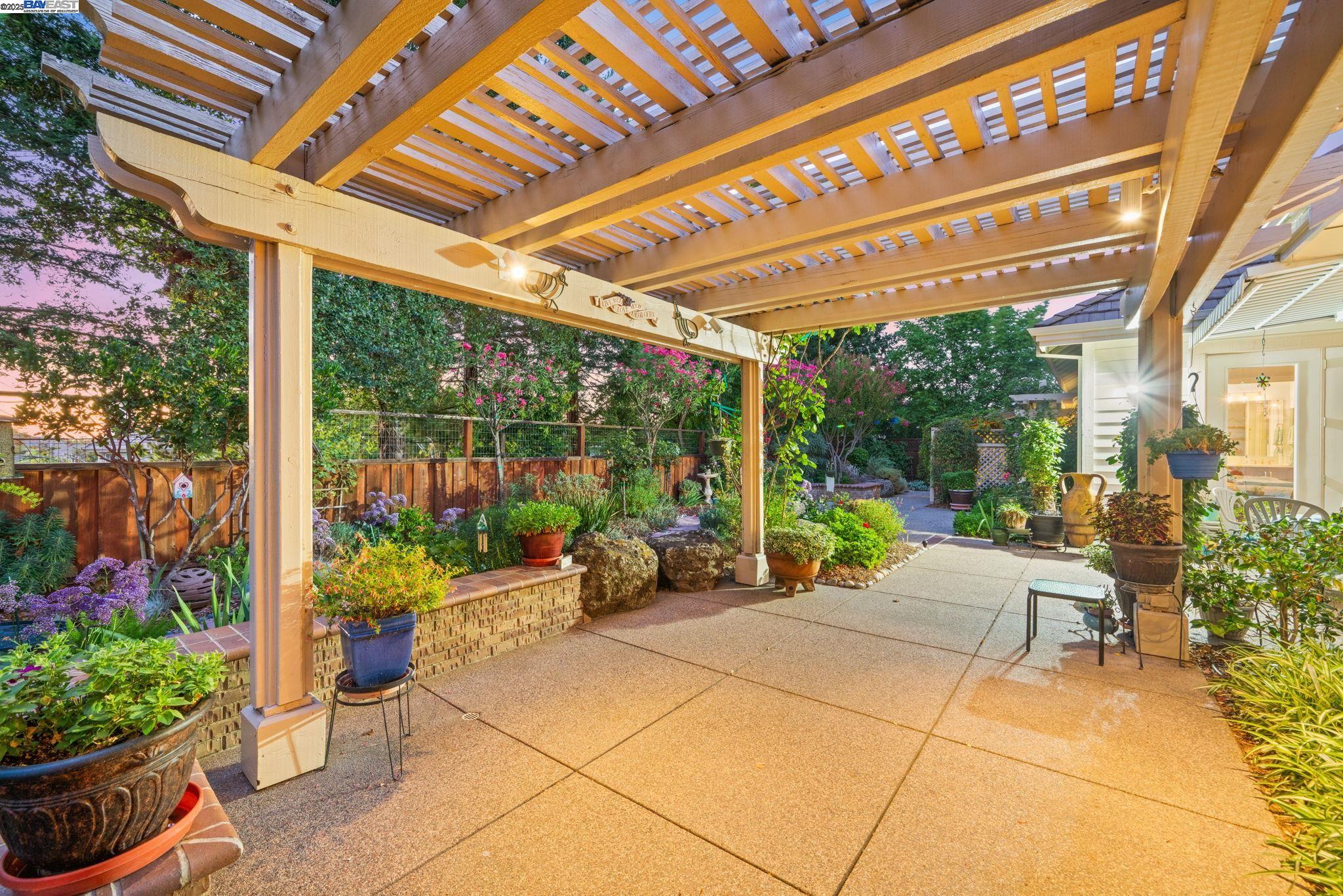 444 Cabonia Ct
