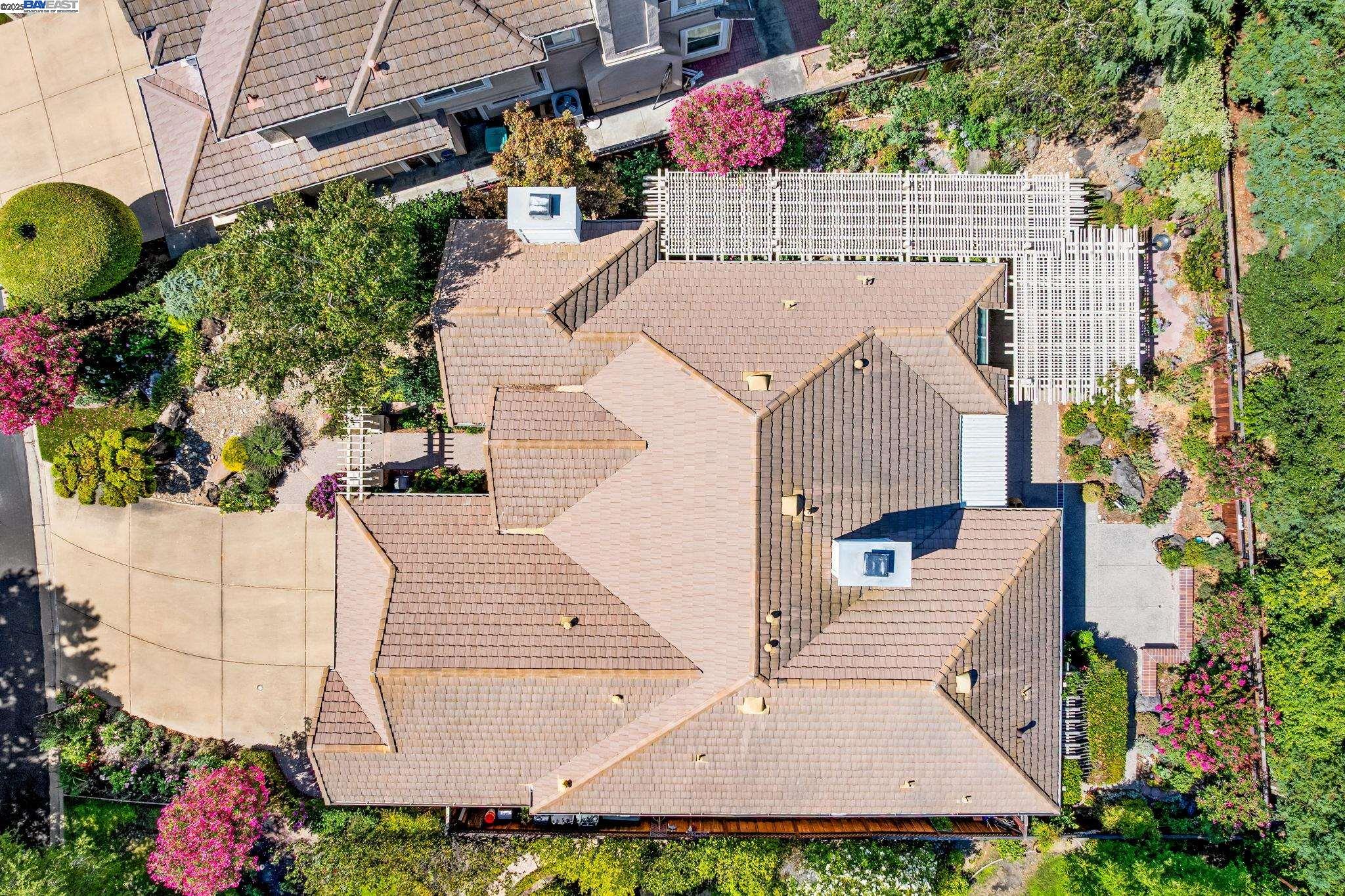 444 Cabonia Ct