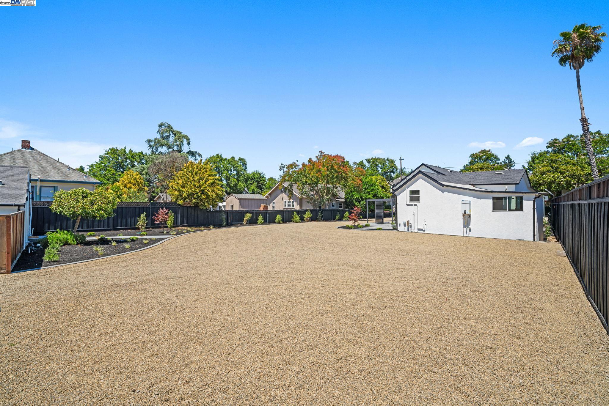 1038 Division St, Pleasanton