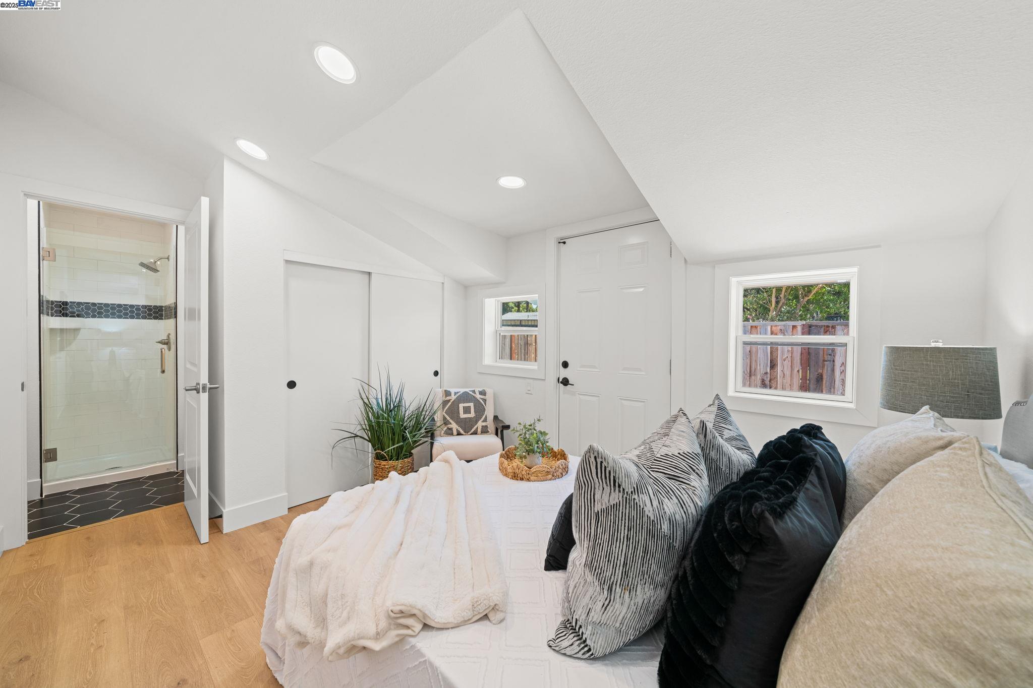 1038 Division St, Pleasanton