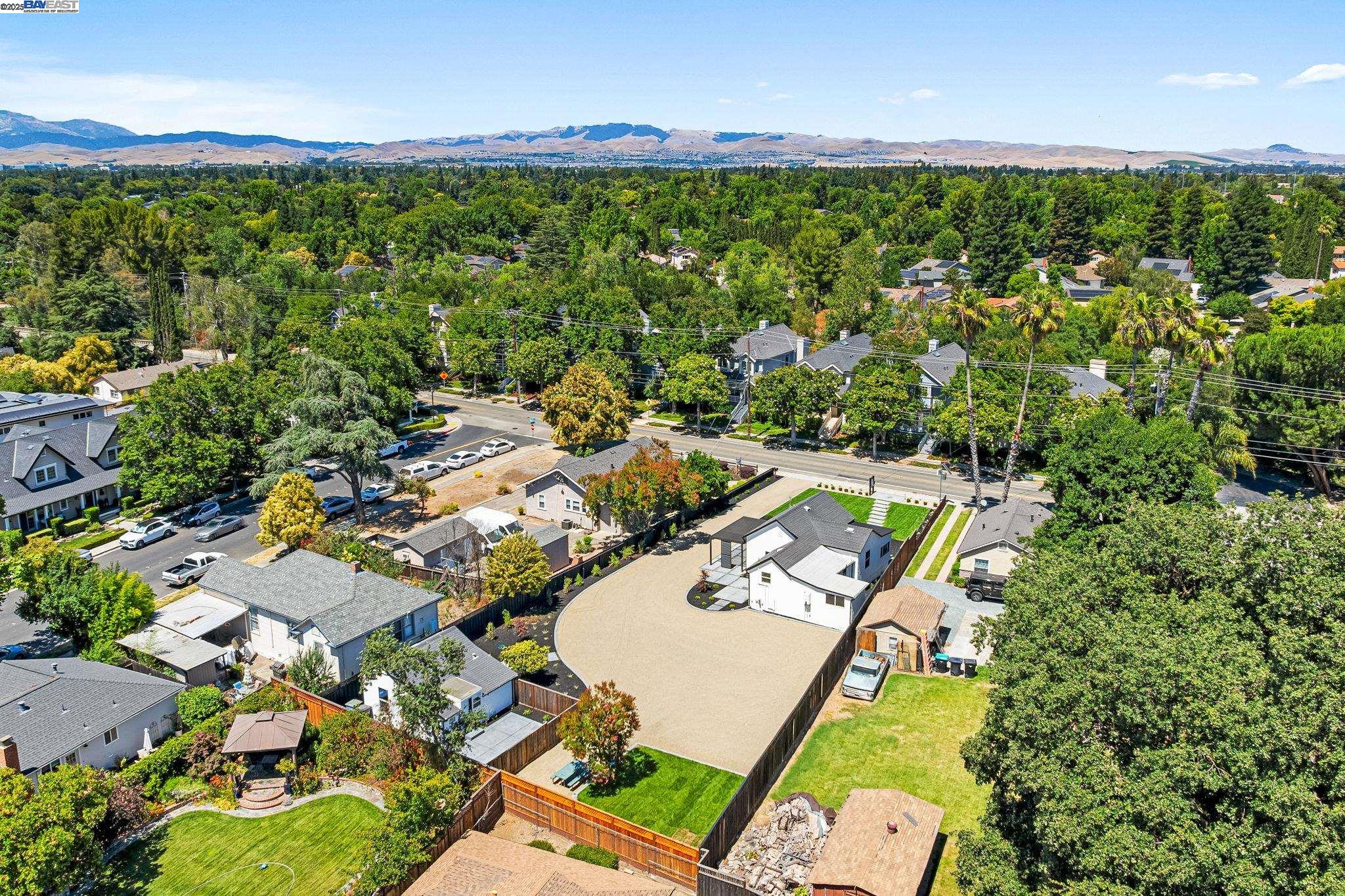 1038 Division St, Pleasanton