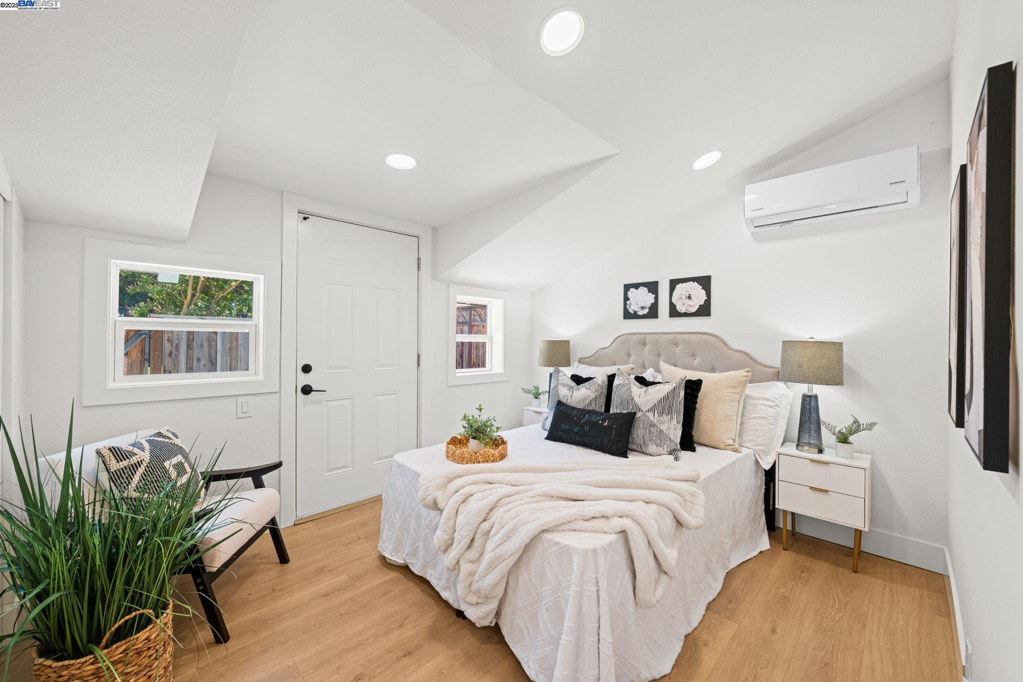 1038 Division St, Pleasanton