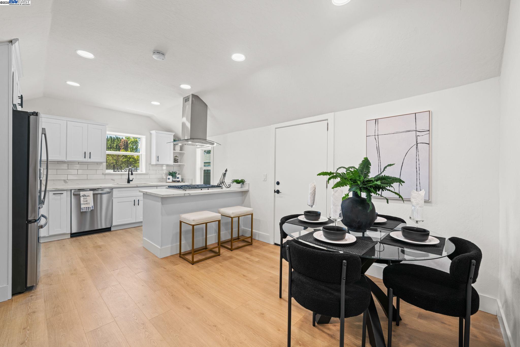 1038 Division St, Pleasanton