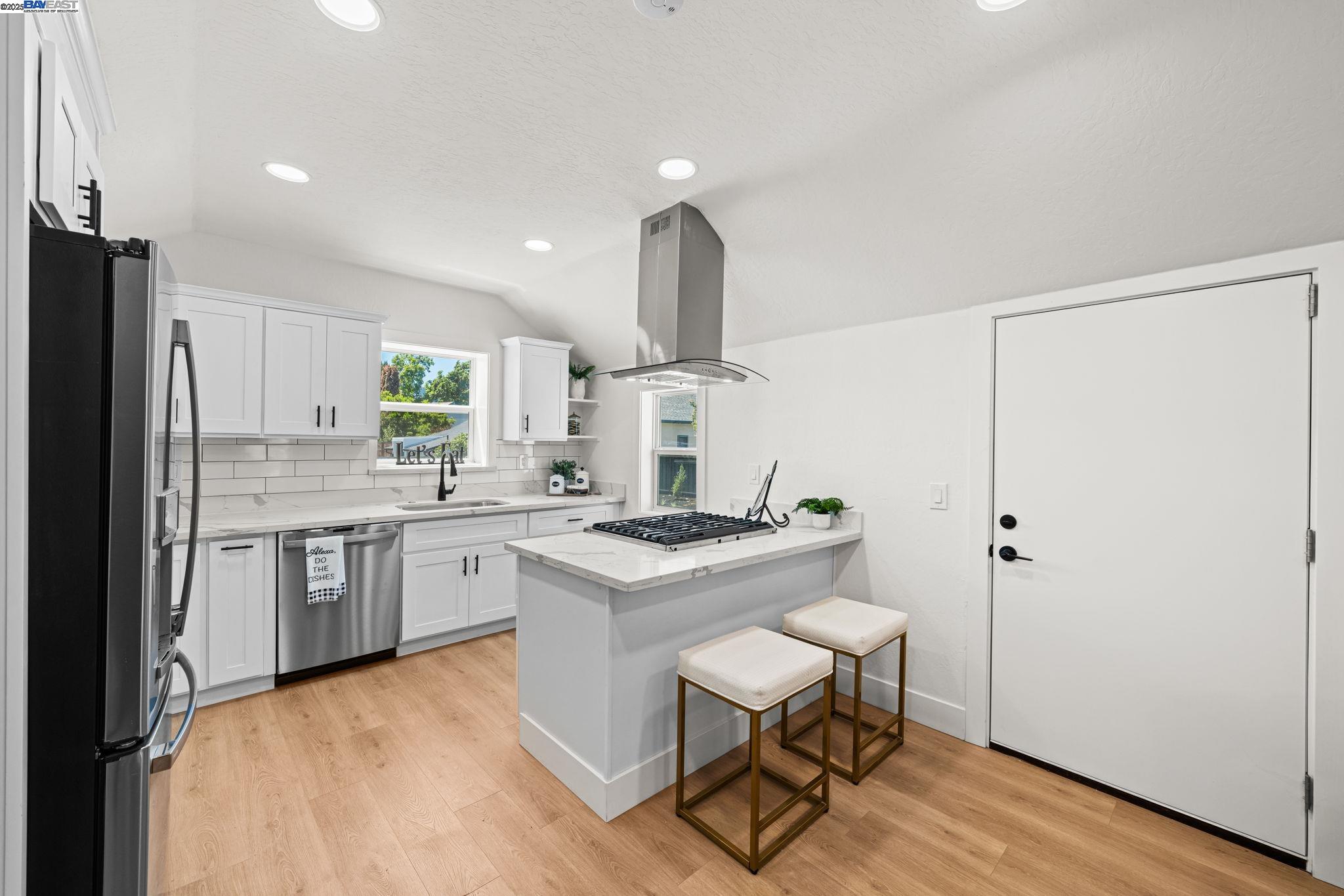 1038 Division St, Pleasanton