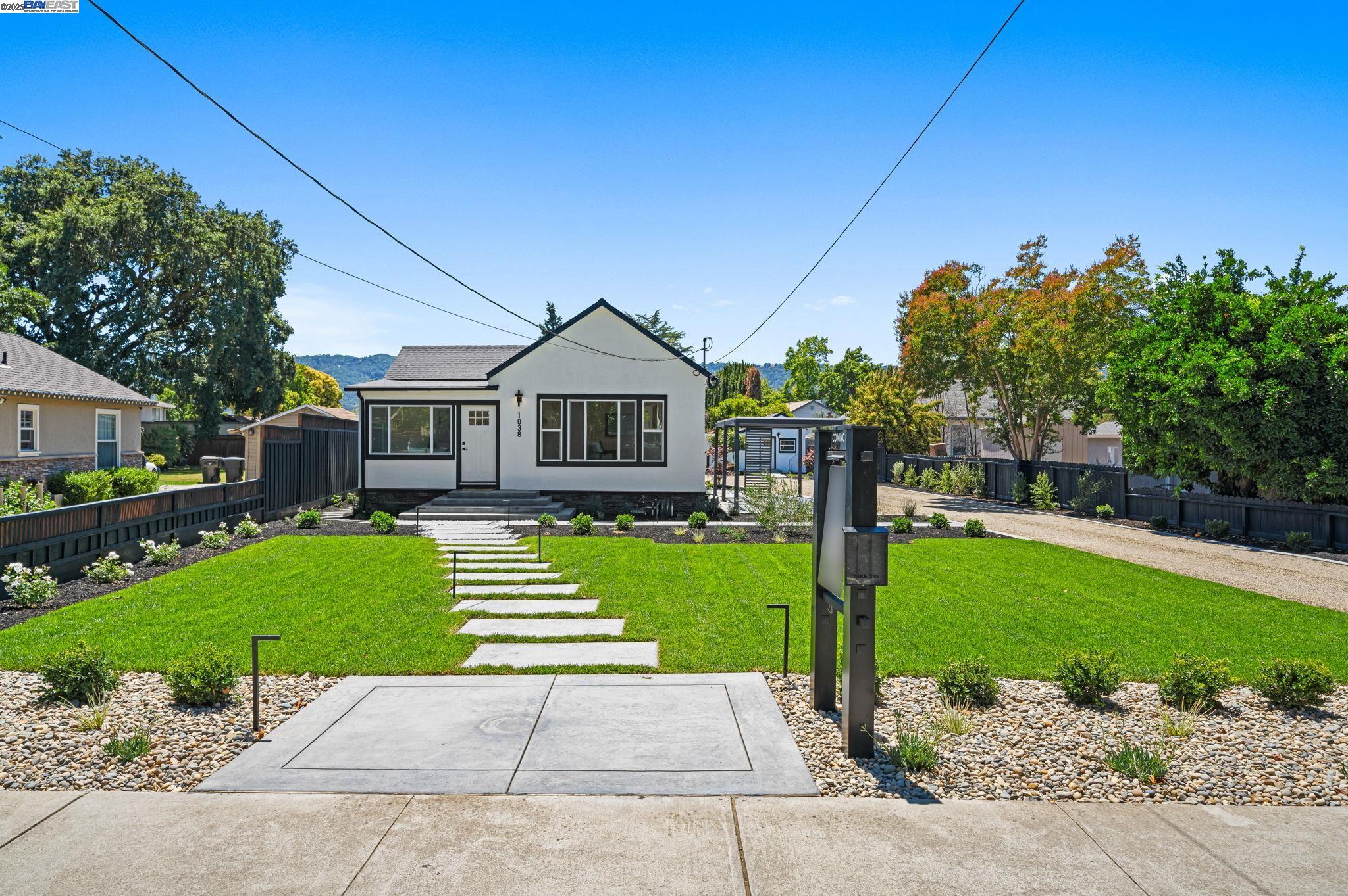 1038 Division St, Pleasanton