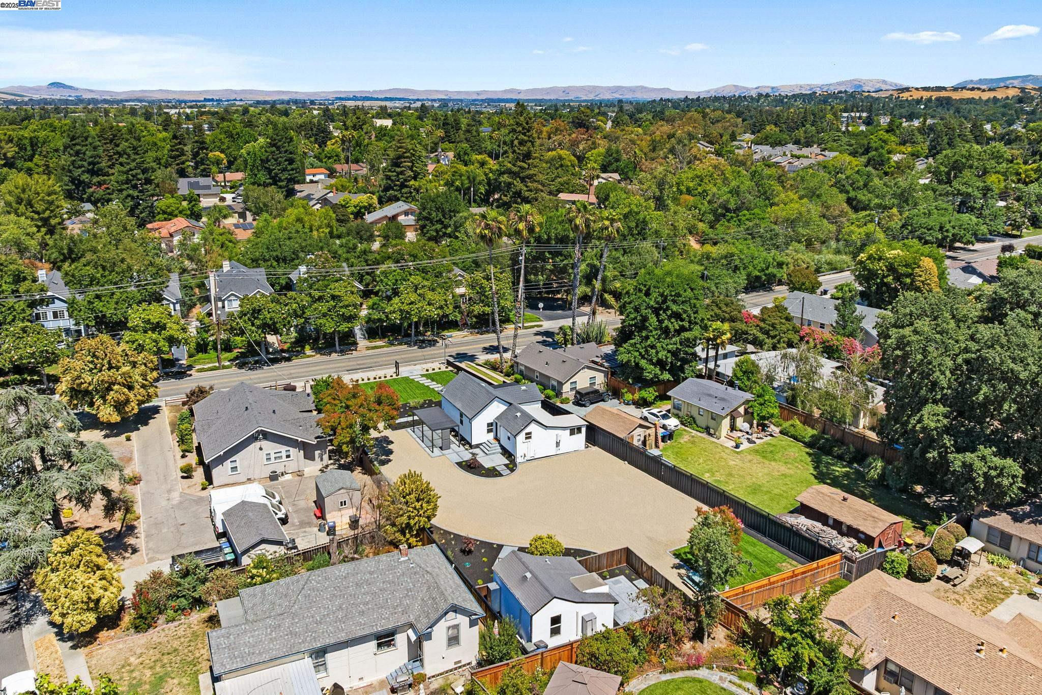 1038 Division St, Pleasanton