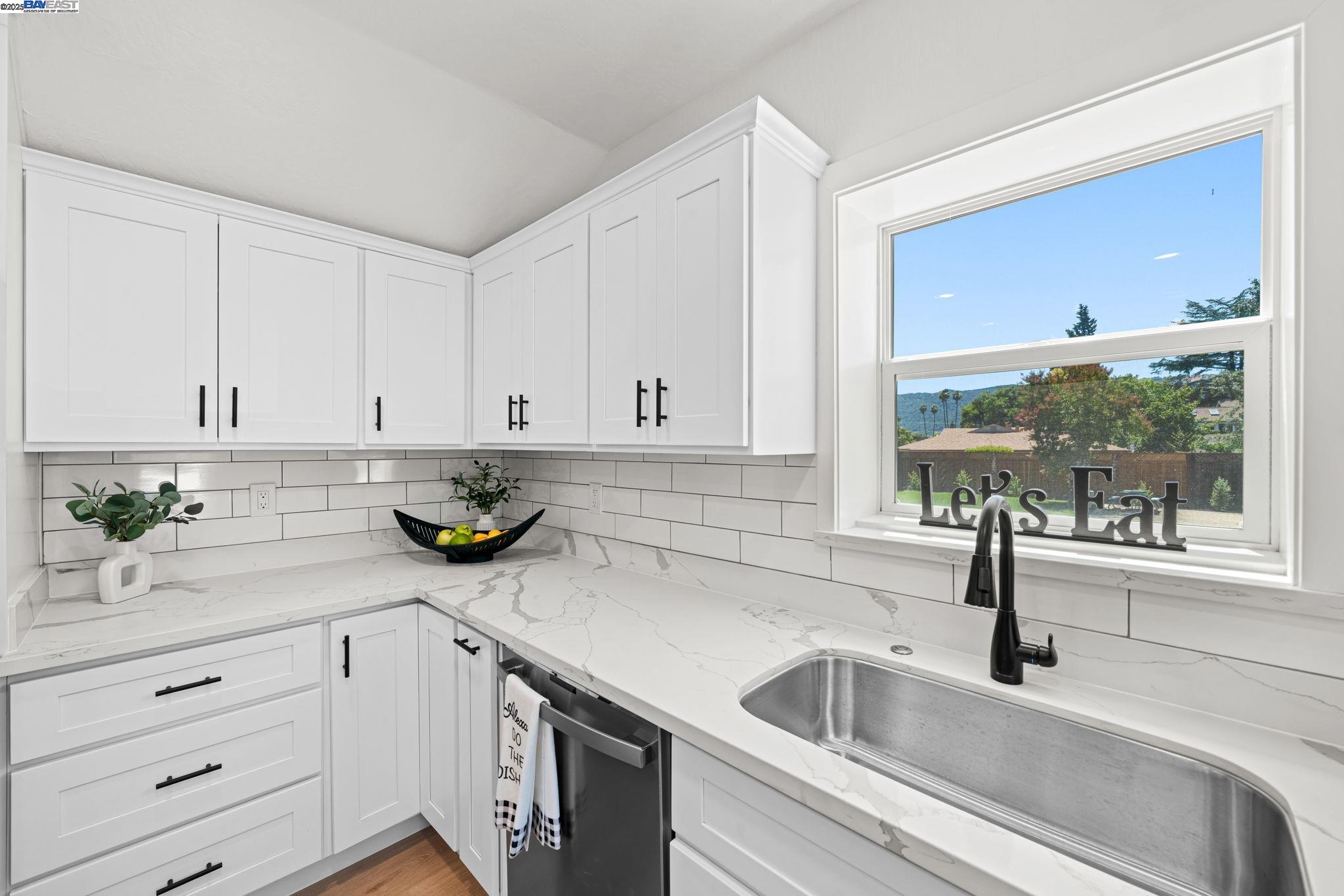 1038 Division St, Pleasanton