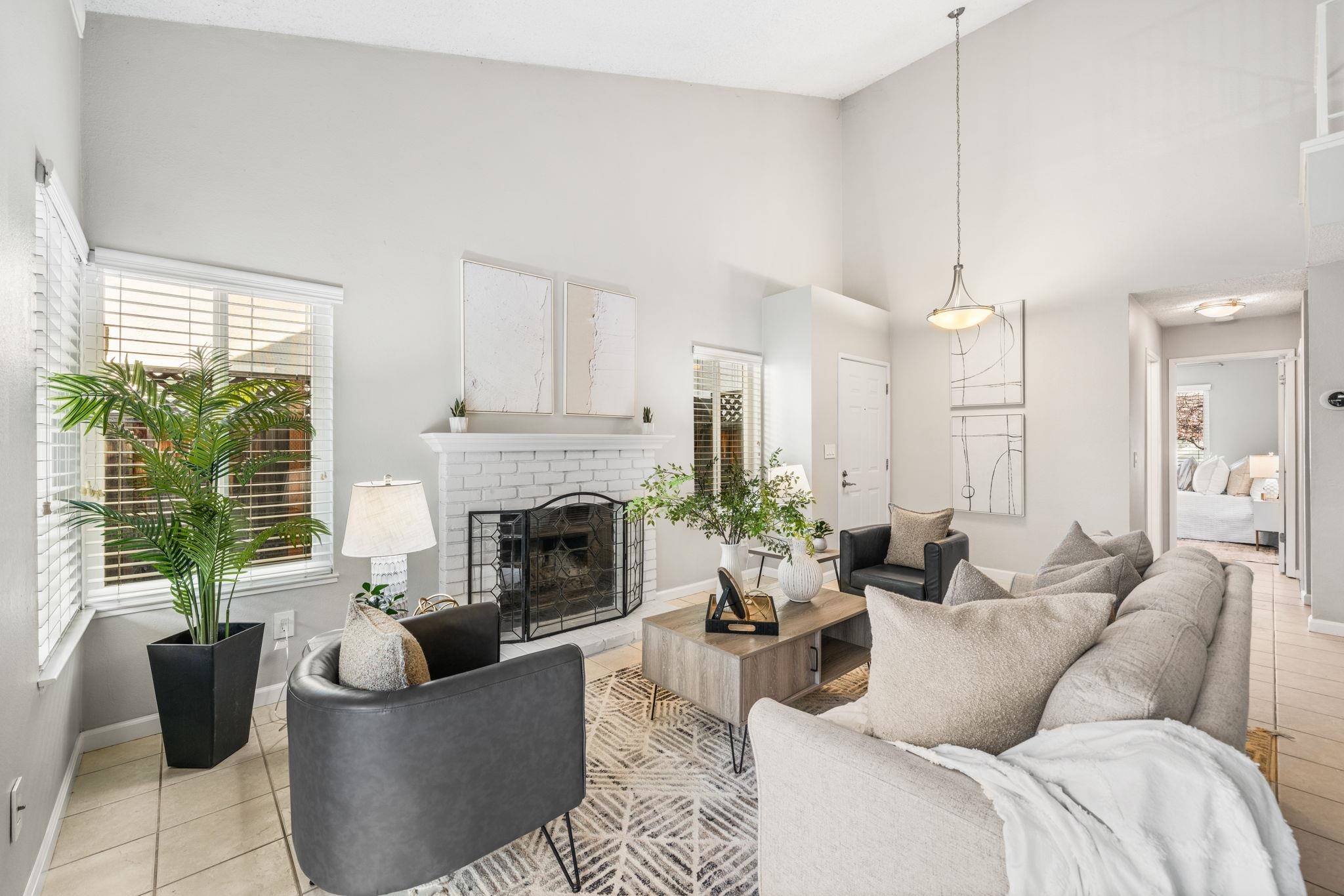 2128 Alexander Way