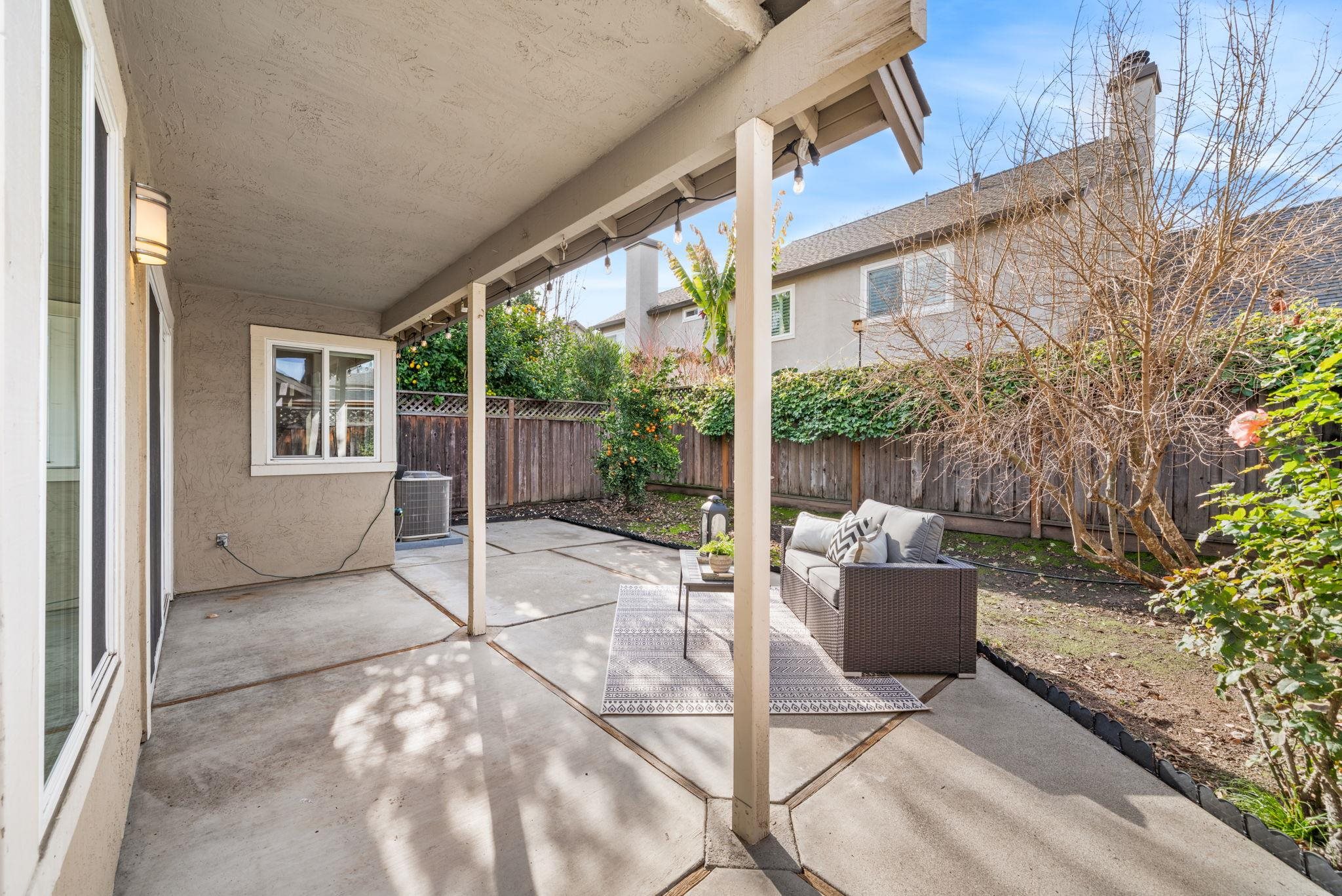 2128 Alexander Way