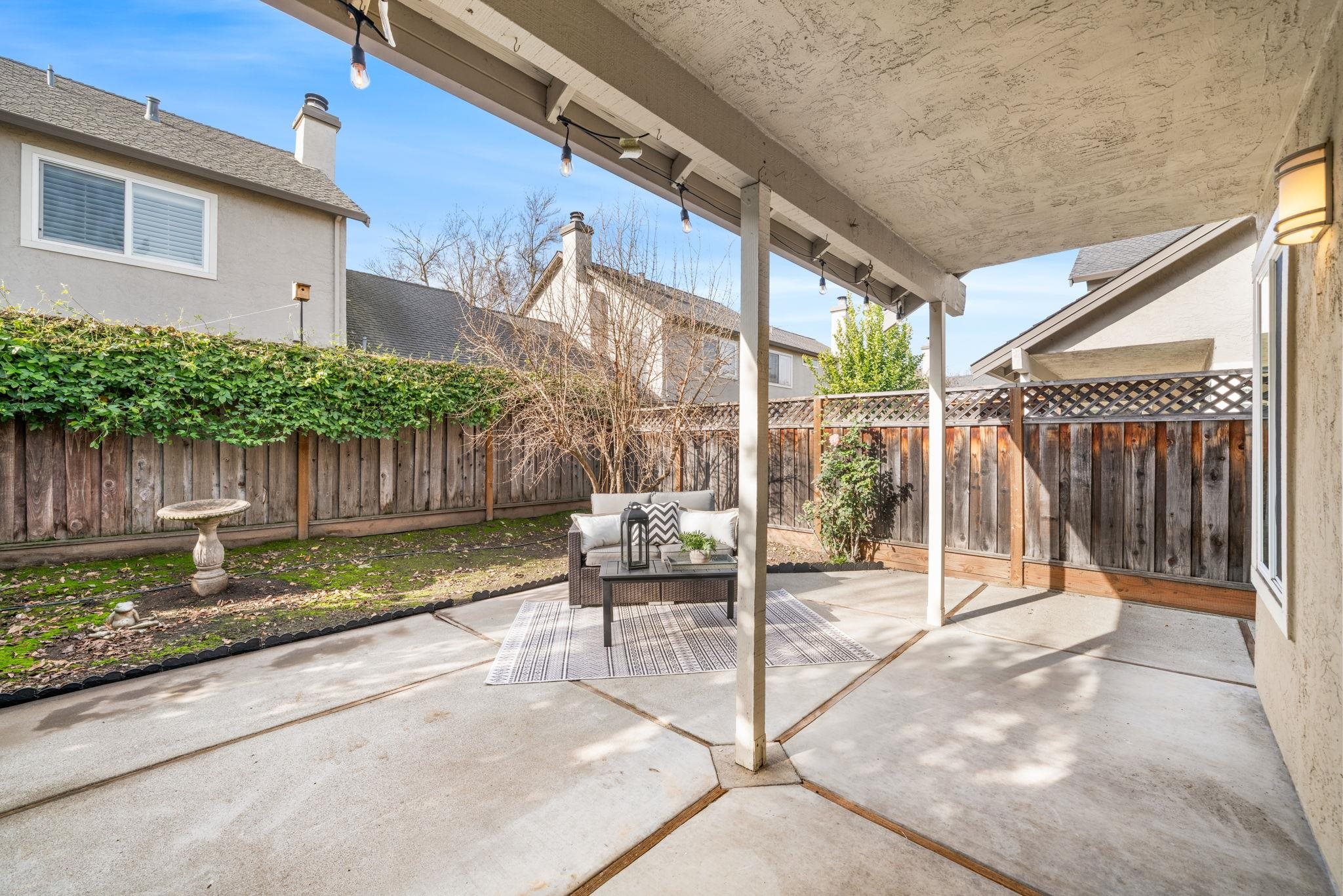 2128 Alexander Way