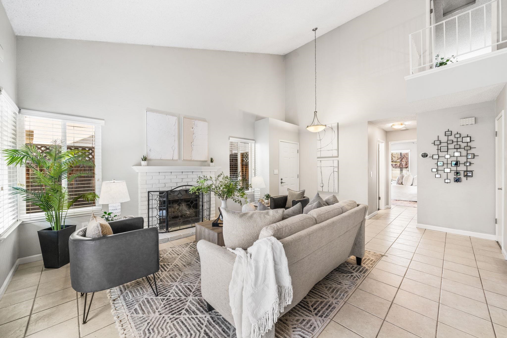 2128 Alexander Way