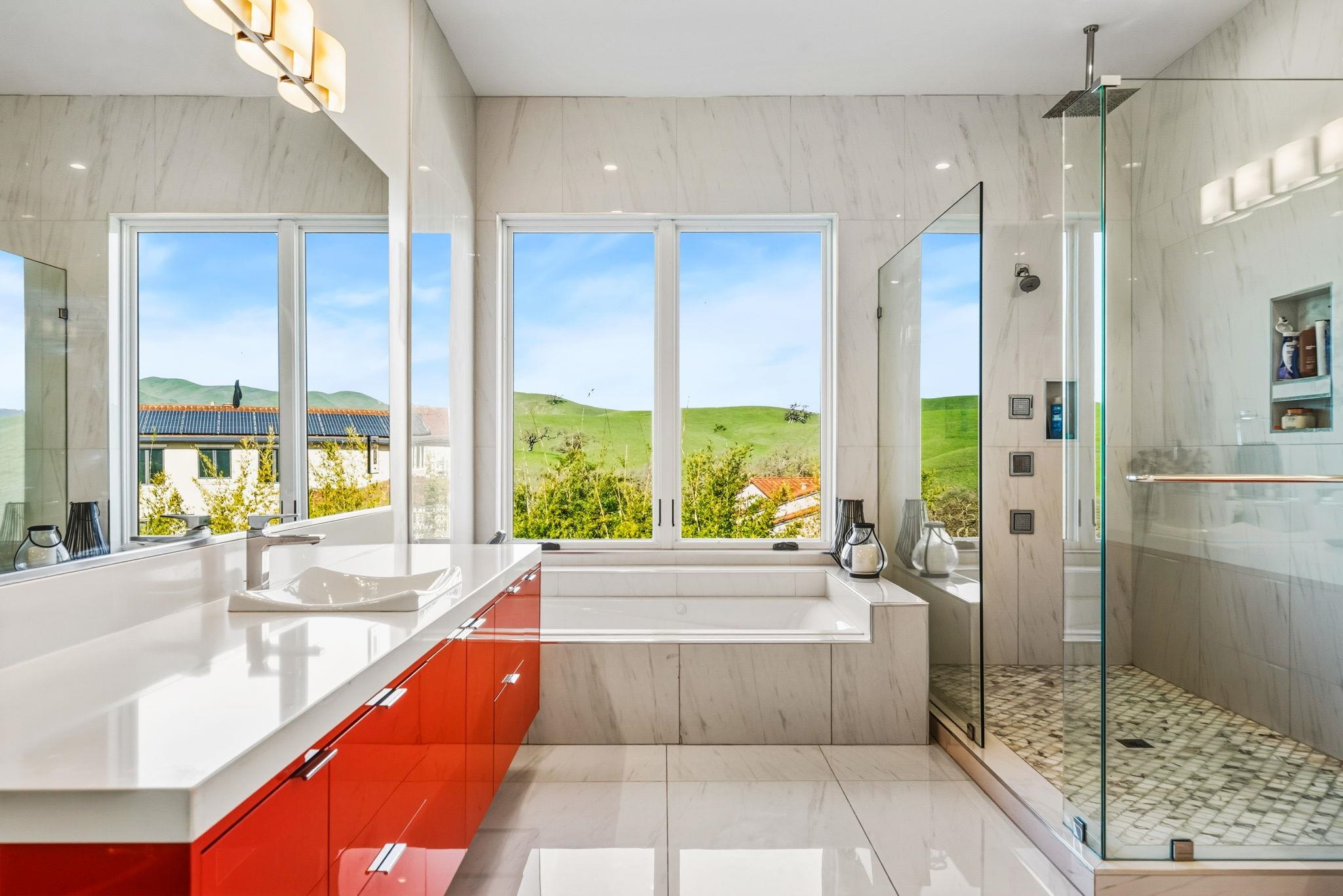 7778 Laguna Heights Ct