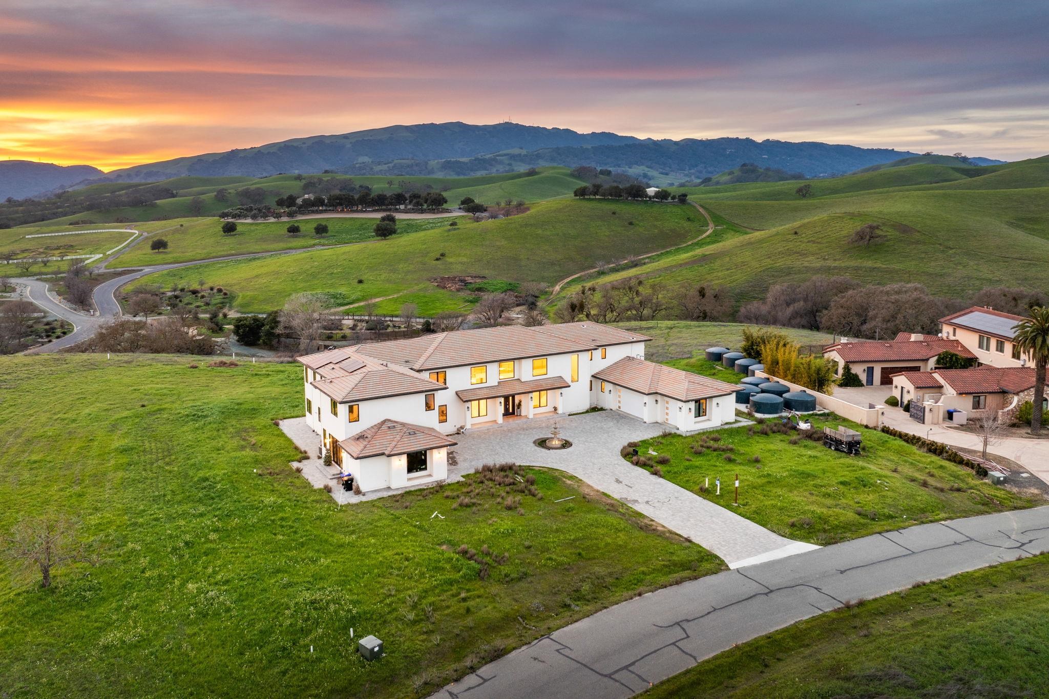 7778 Laguna Heights Ct