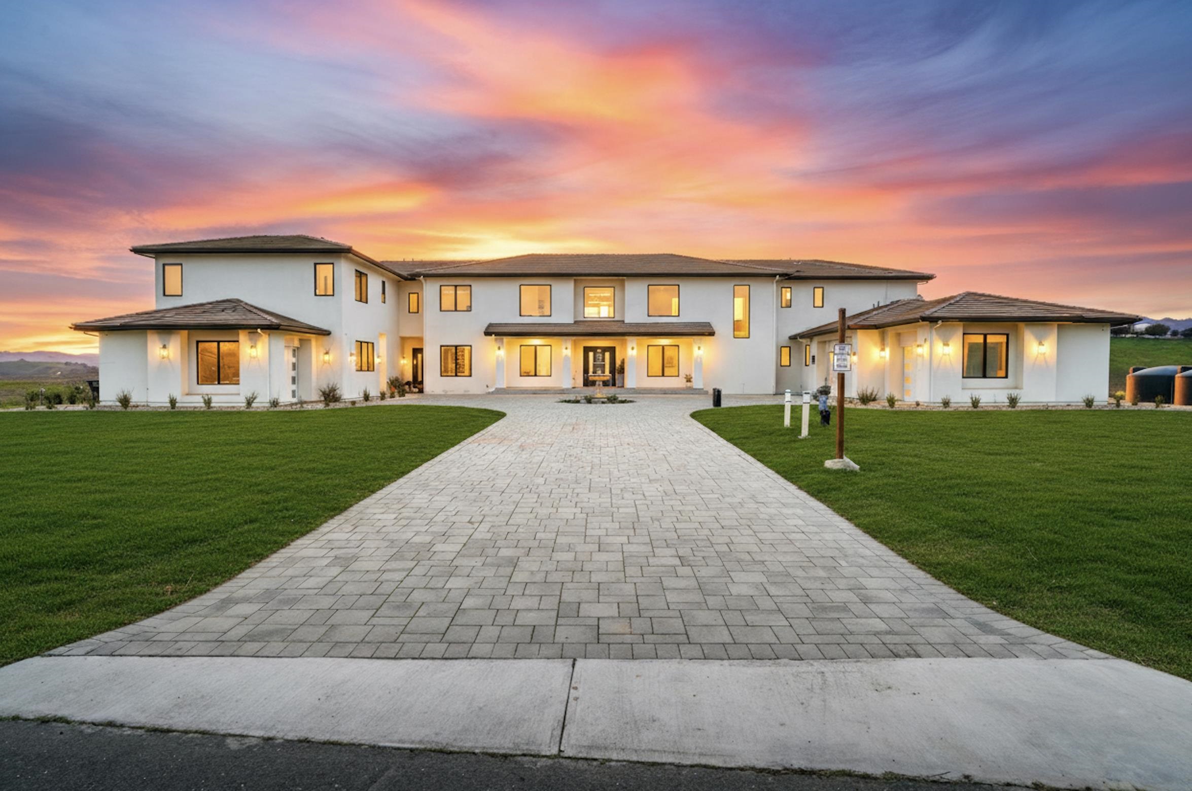 7778 Laguna Heights Ct