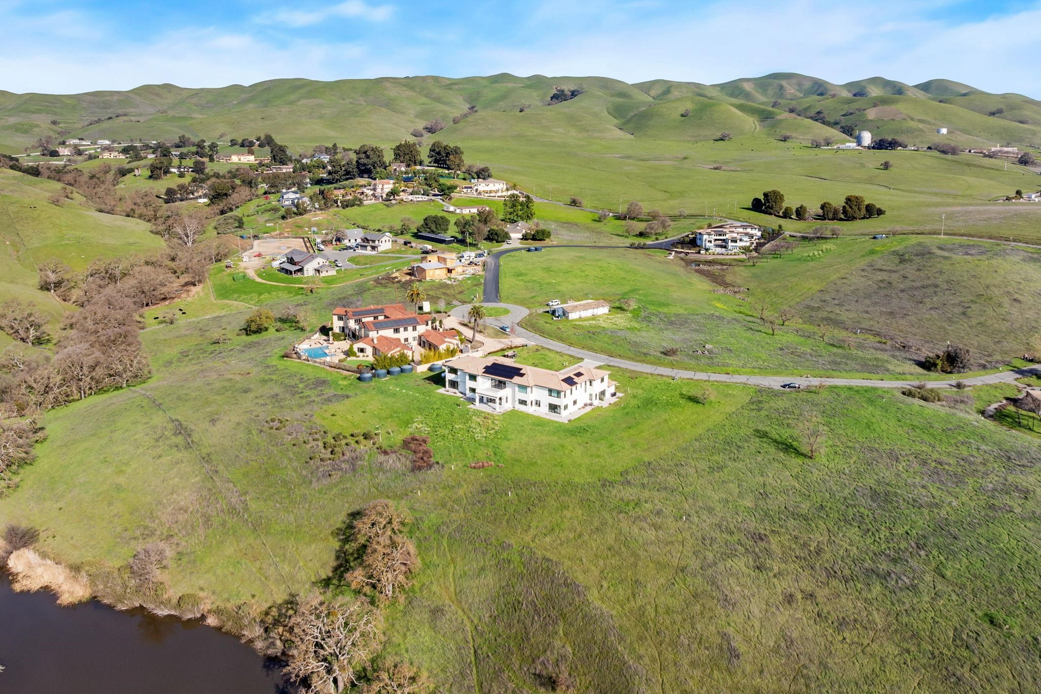 7778 Laguna Heights Ct