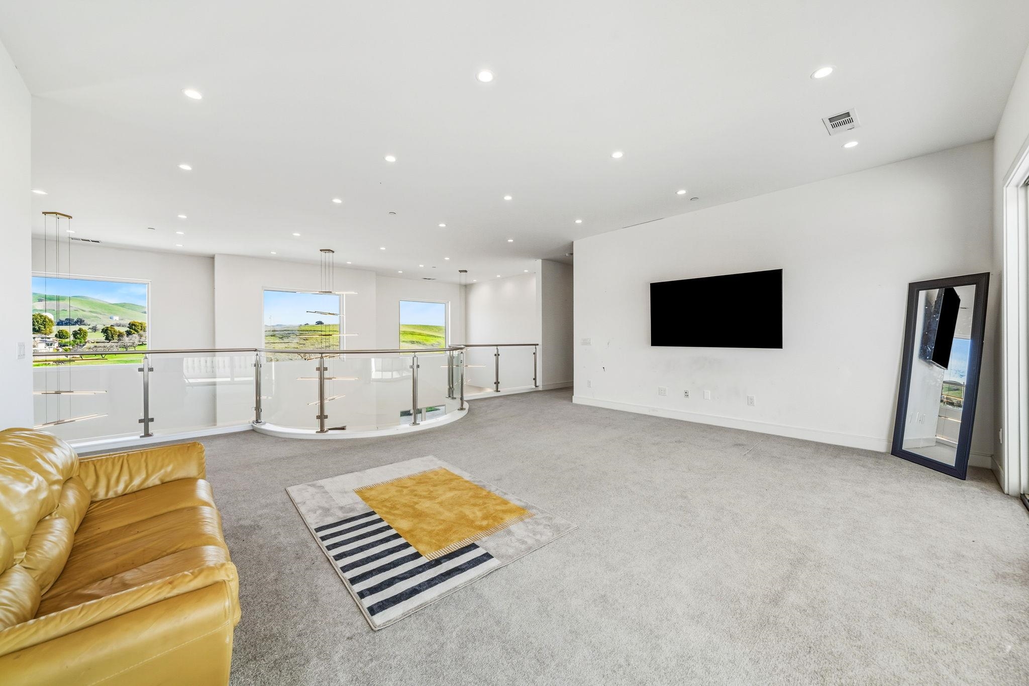 7778 Laguna Heights Ct