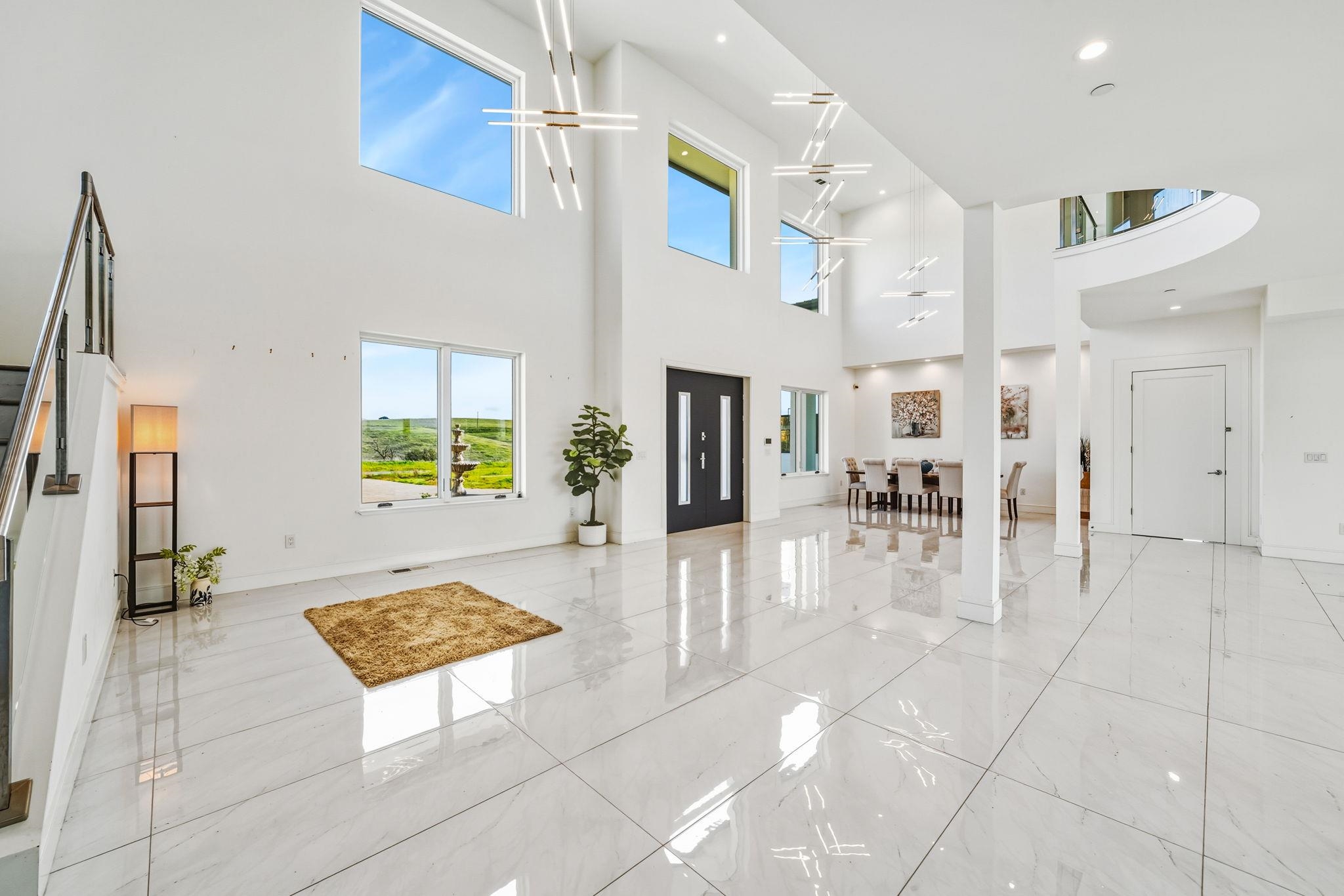 7778 Laguna Heights Ct