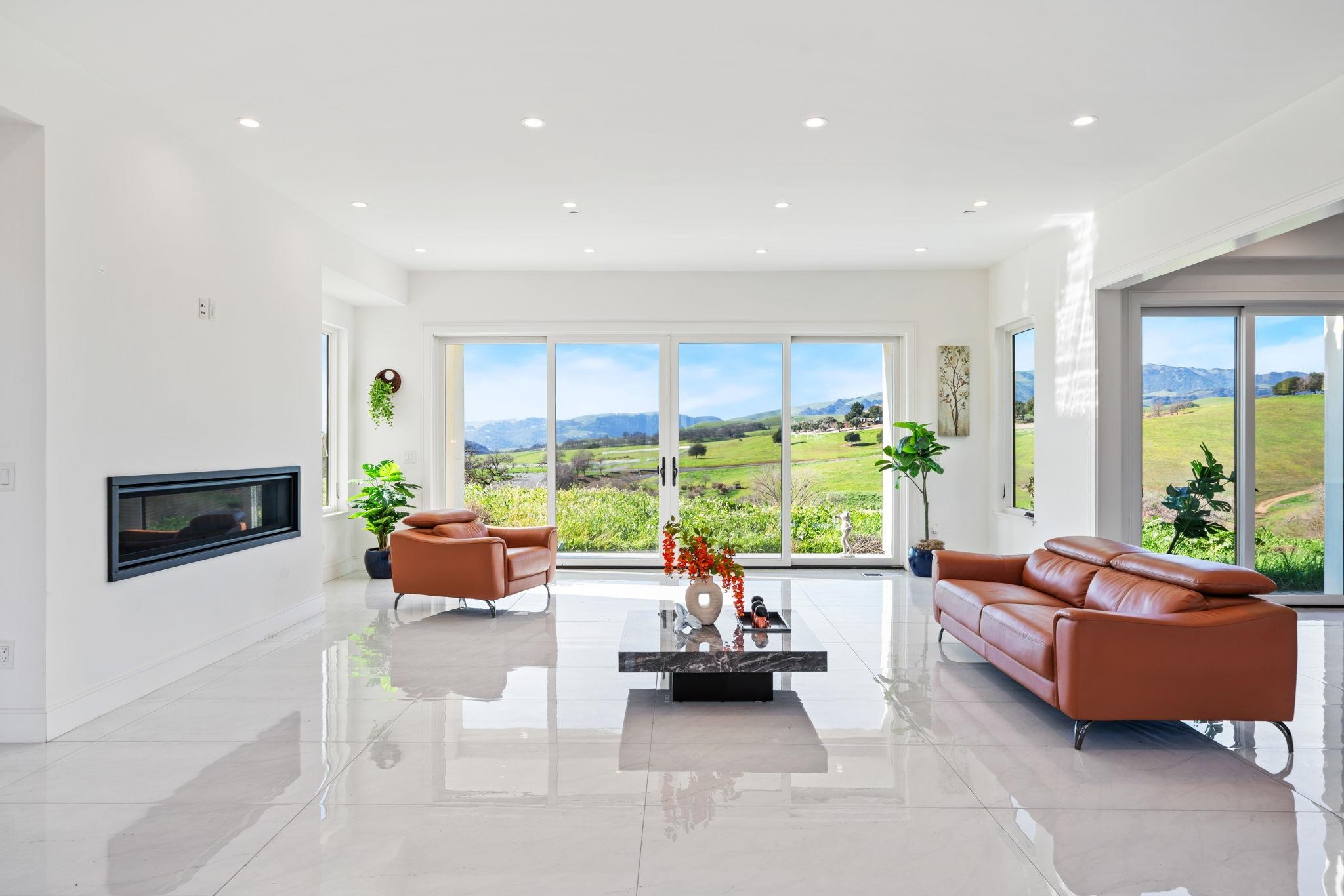 7778 Laguna Heights Ct