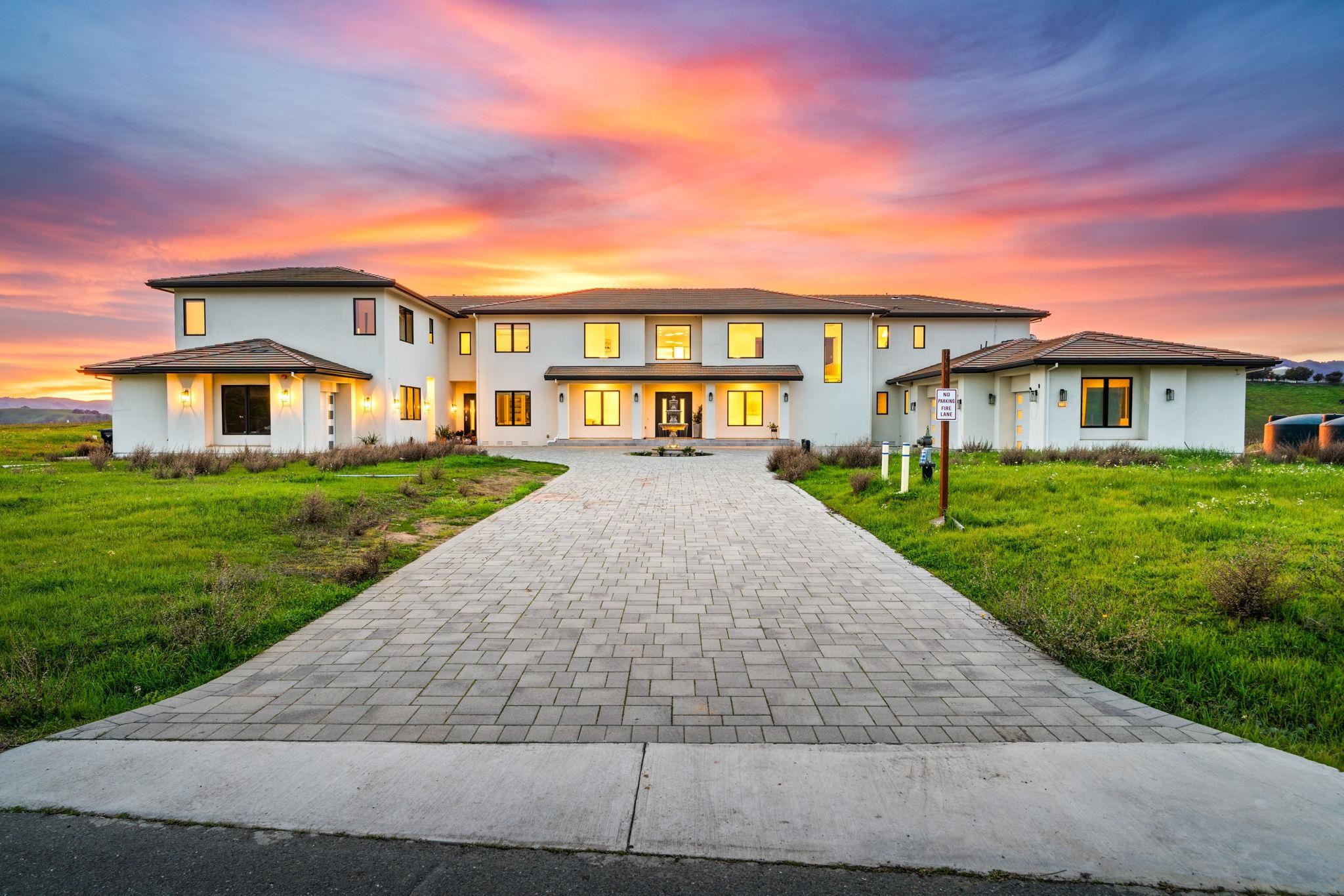 7778 Laguna Heights Ct