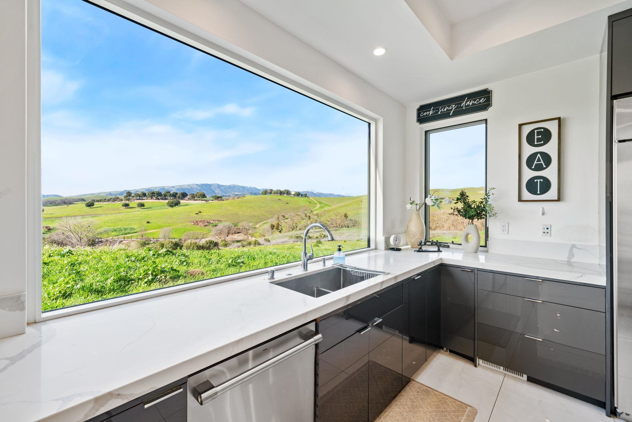 7778 Laguna Heights Ct