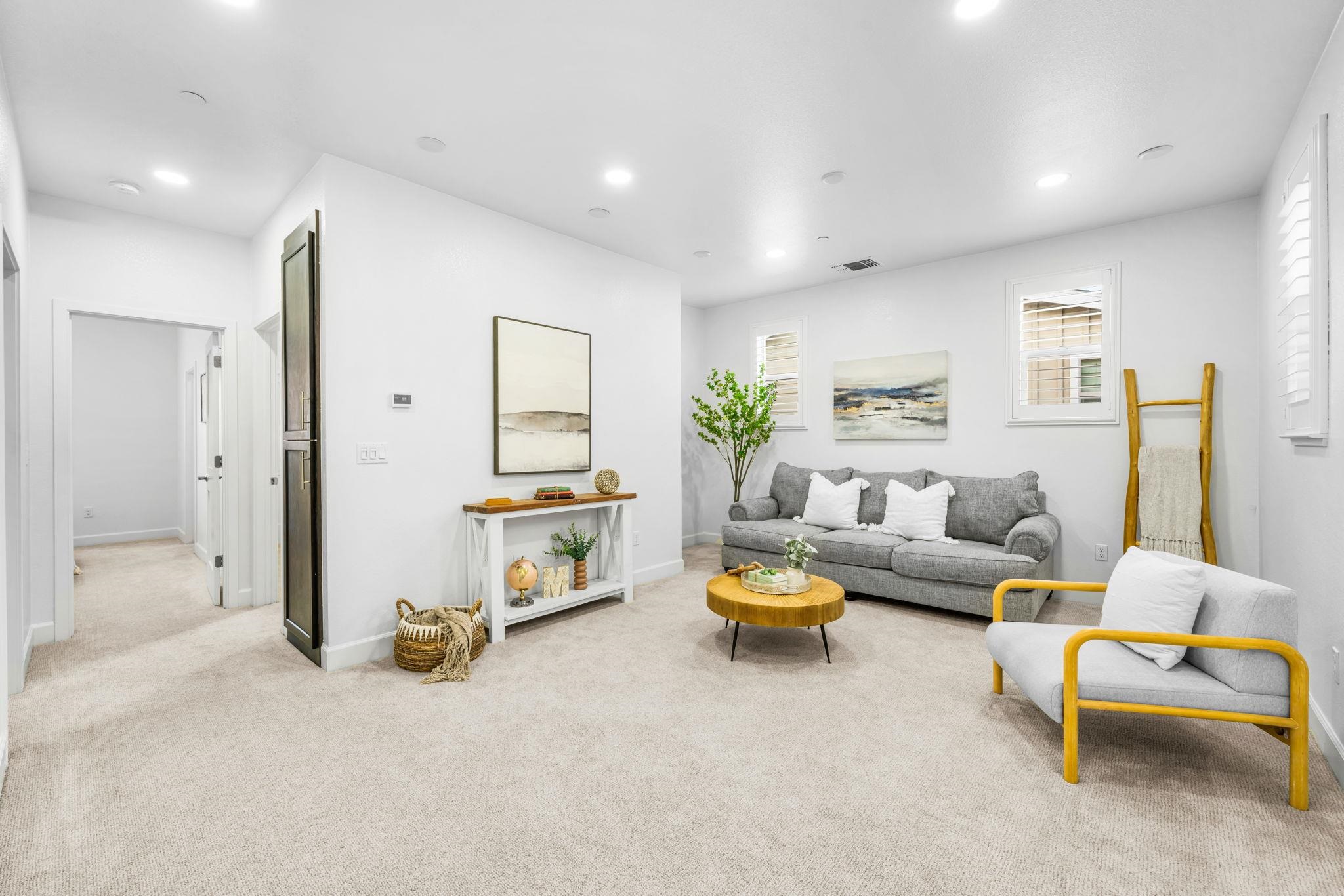 253 Fennel Way