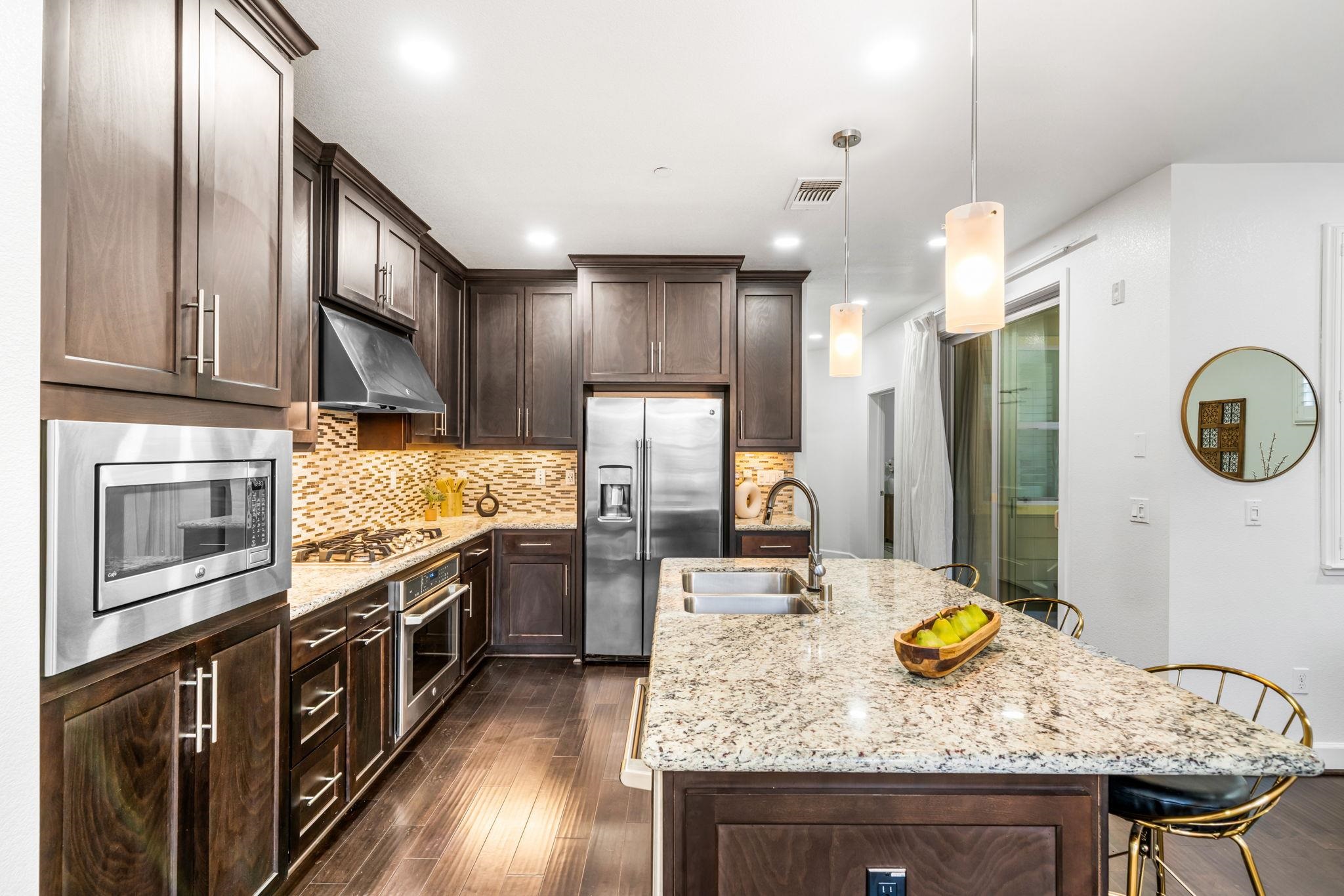 253 Fennel Way