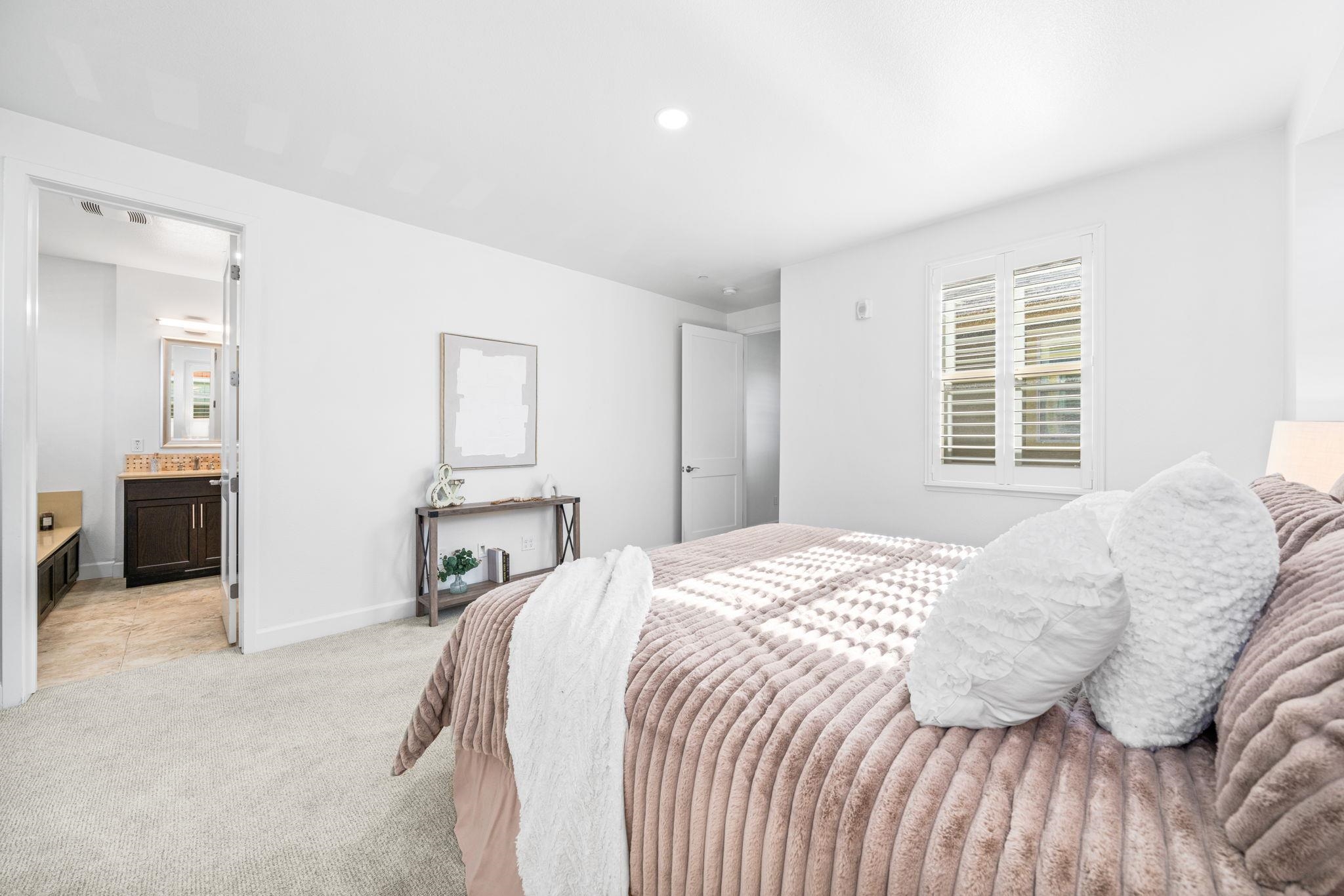 253 Fennel Way