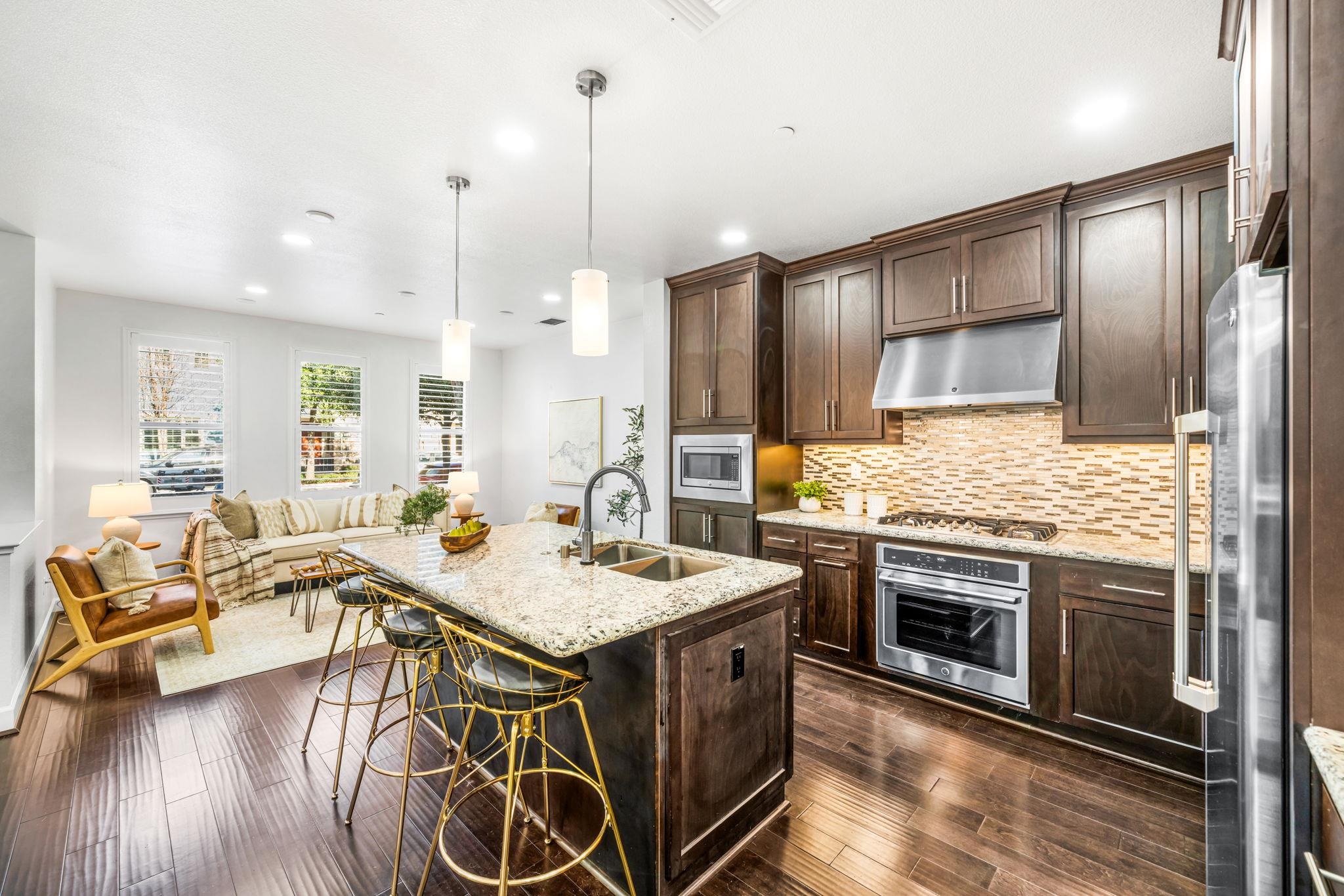 253 Fennel Way