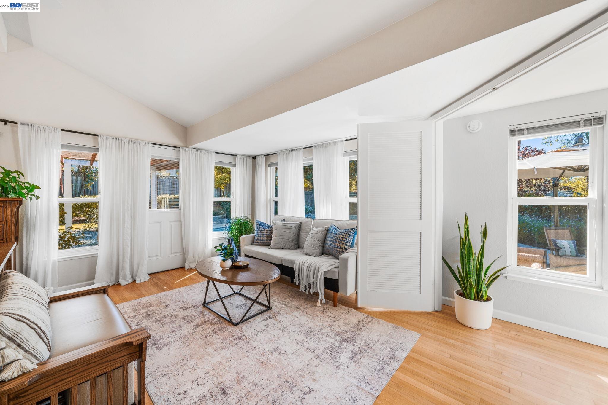 535 San Gabriel Ct